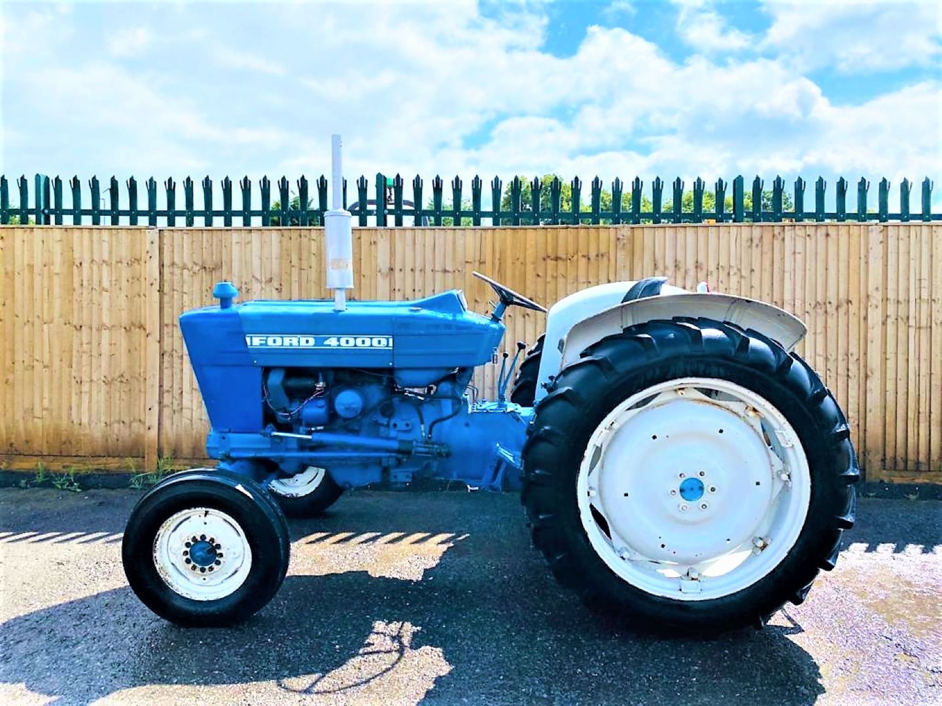 FORD 4000 TRACTOR YEAR 1969 8273 HOURS