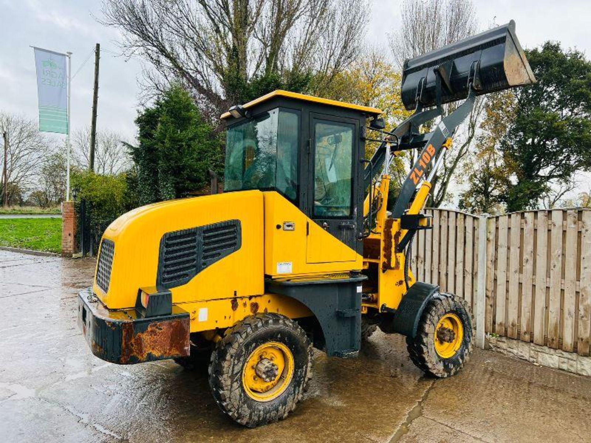 ZL10B 4WD LOADING SHOVEL C/W BUCKET - Image 10 of 10