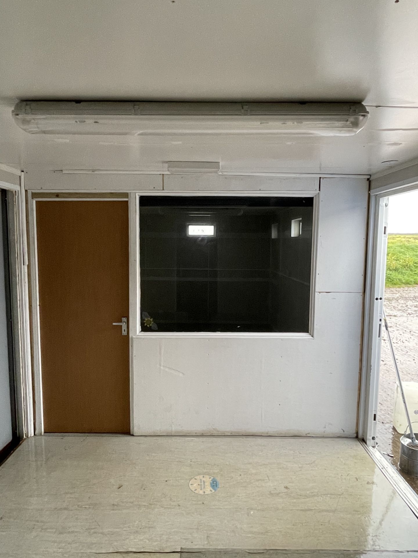 32 FOOT ANTI VANDAL SITE CABIN WELFARE UNIT OFFICE - Image 5 of 9