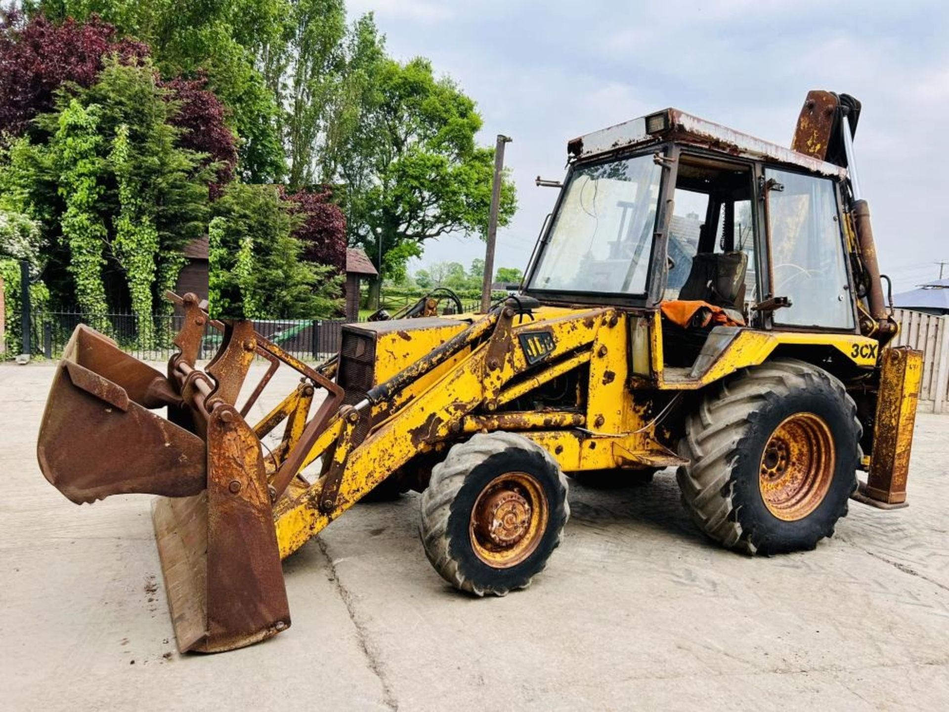 JCB 3CX PROJECT 7 4WD BACKHOE DIGGER C/W EXTENDING DIG