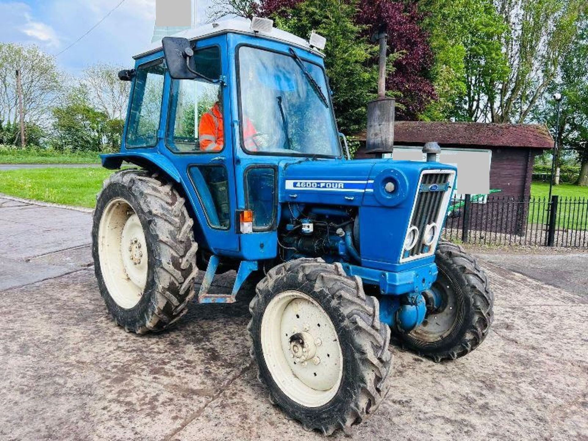FORD 4600-FOUR COUNTY 4WD TRACTOR C/W FULLY GLAZED CABIN - Image 14 of 20