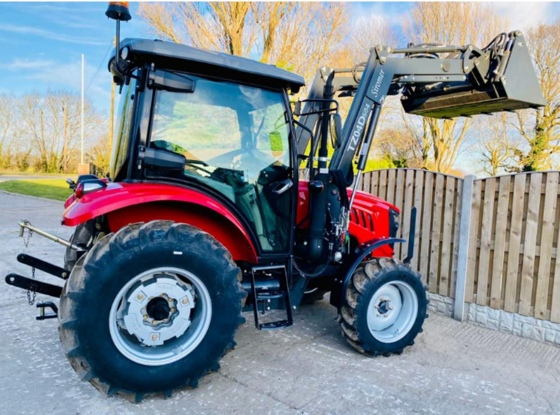 BRAND NEW SIROMER 504 4WD TRACTOR * YEAR 2023 * WITH SYNCHRO CAB AND LOADER - Image 10 of 15