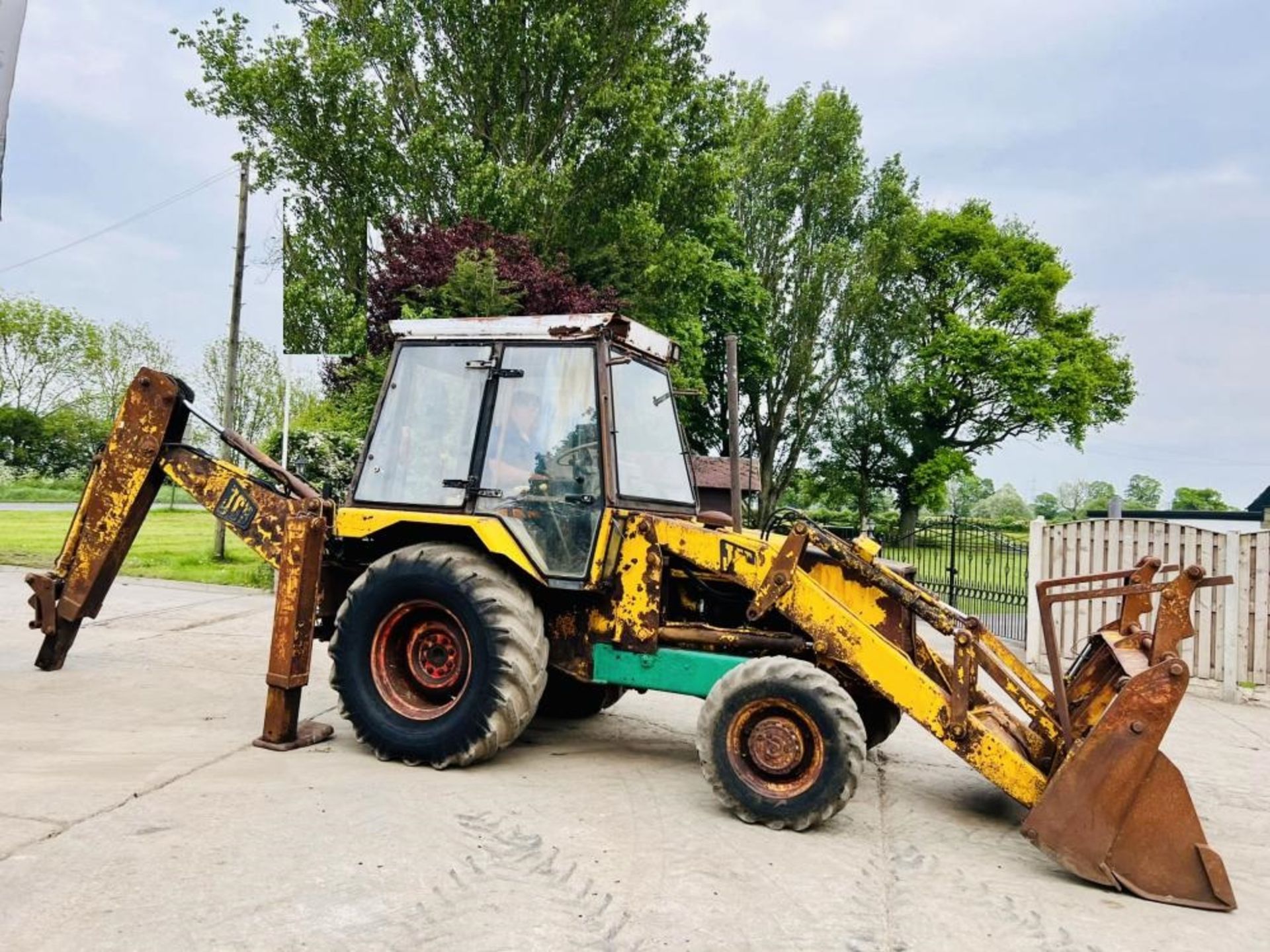 JCB 3CX PROJECT 7 4WD BACKHOE DIGGER C/W EXTENDING DIG - Image 6 of 13