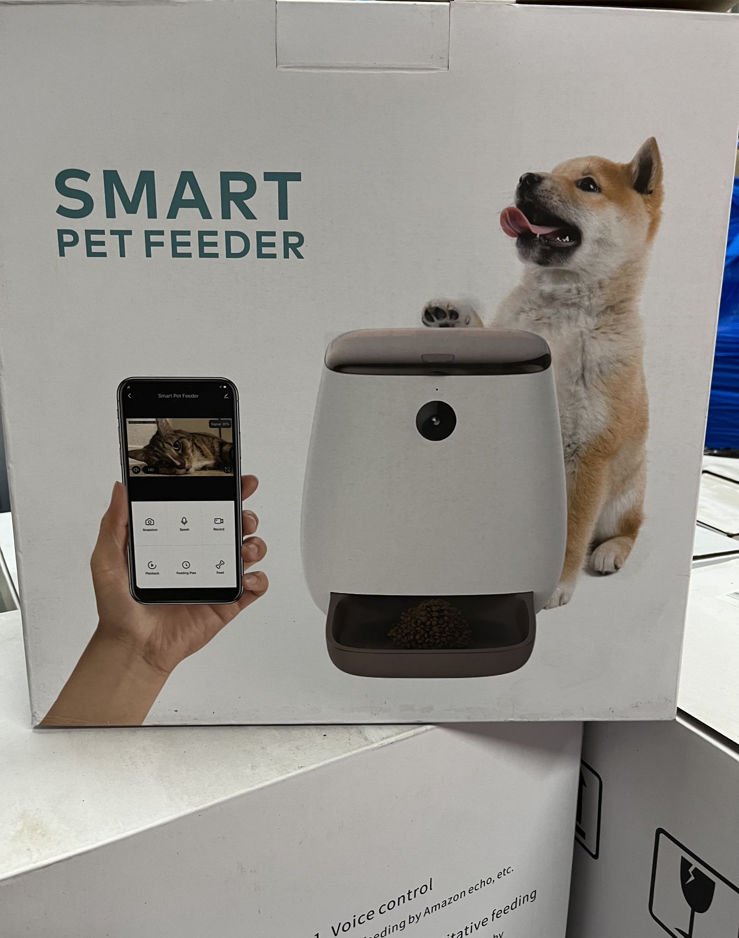 BRAND NEW SMART PET FEEDER WITH CAMERA