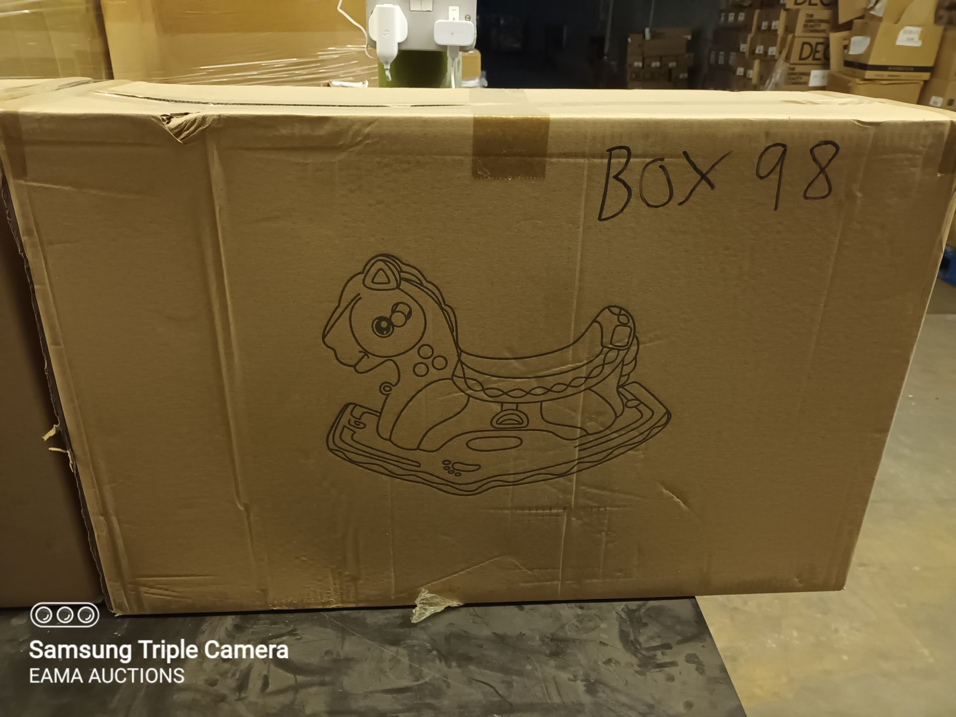BOXES 98 CONTAINING CHILD'S RIDALONG - Image 4 of 4