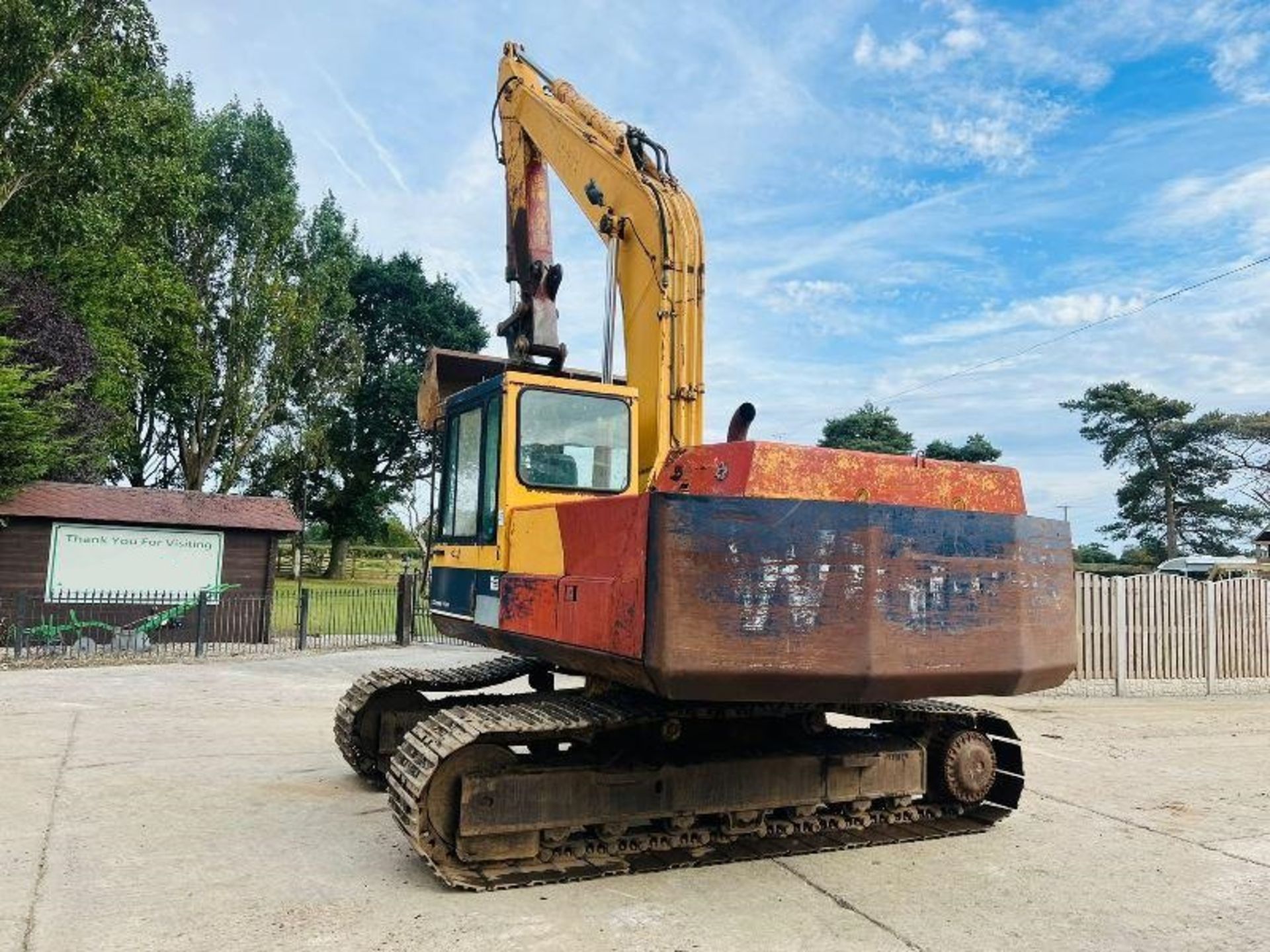 KOMATSU PC210-3 TRACKED EXCAVATOR C/W BUCKET - Image 12 of 14