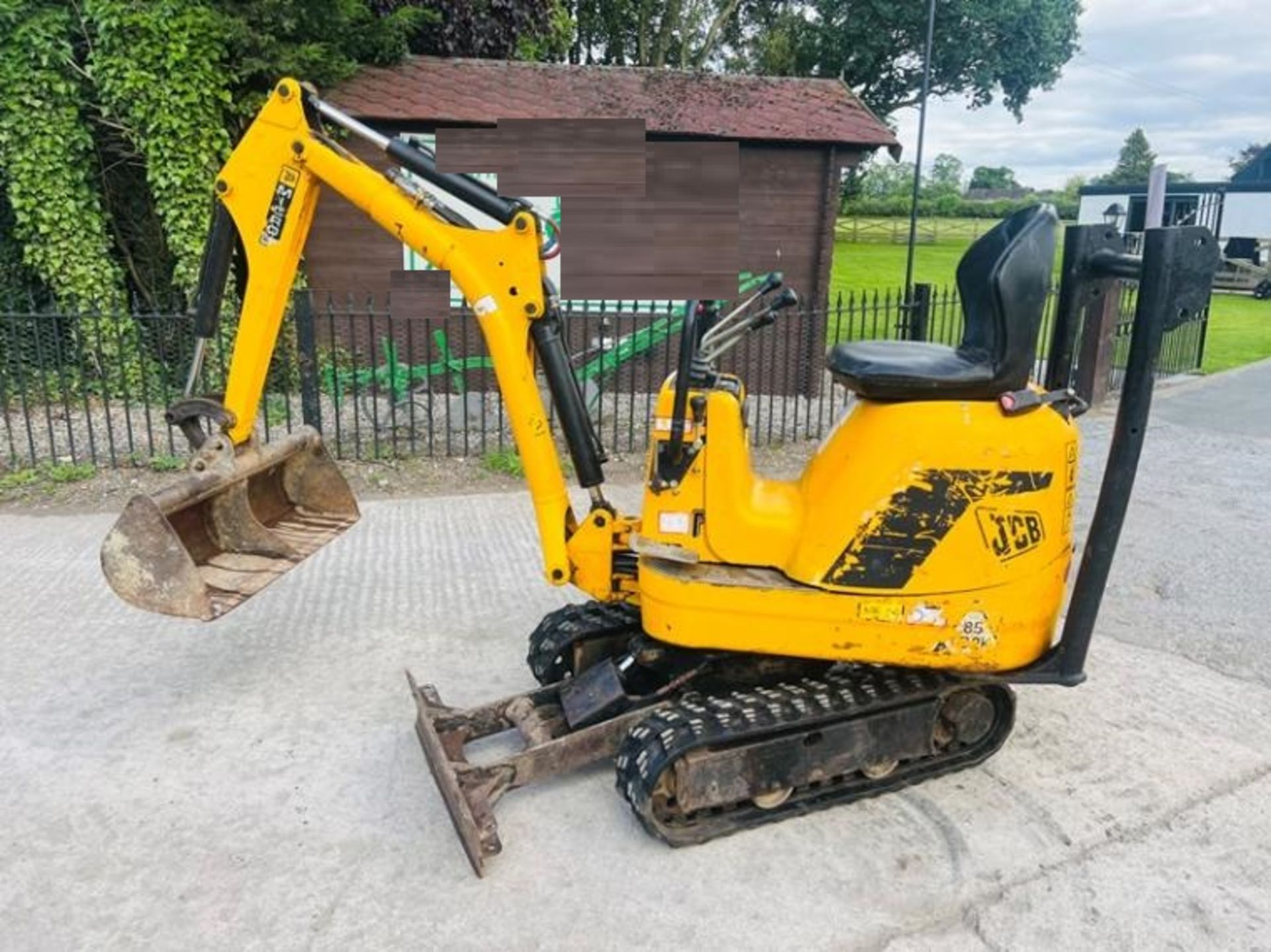 JCB MICRO 8008 DIGGER *2753 HOURS* C/W EXPANDING & RUBBER TRACKS - Image 10 of 10