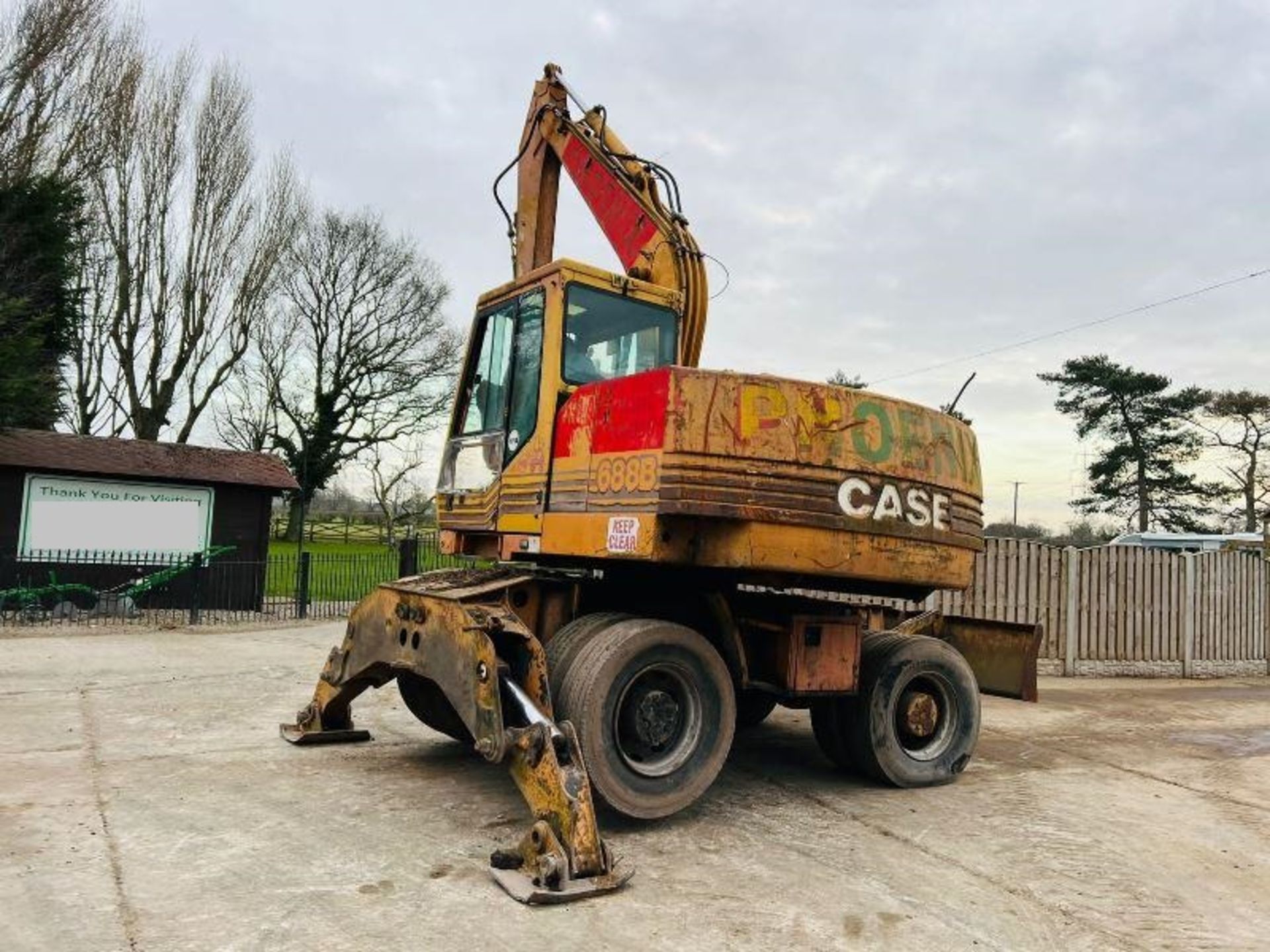 CASE 688B WHEELED EXCAVATOR C/W BUCKET - Image 4 of 10