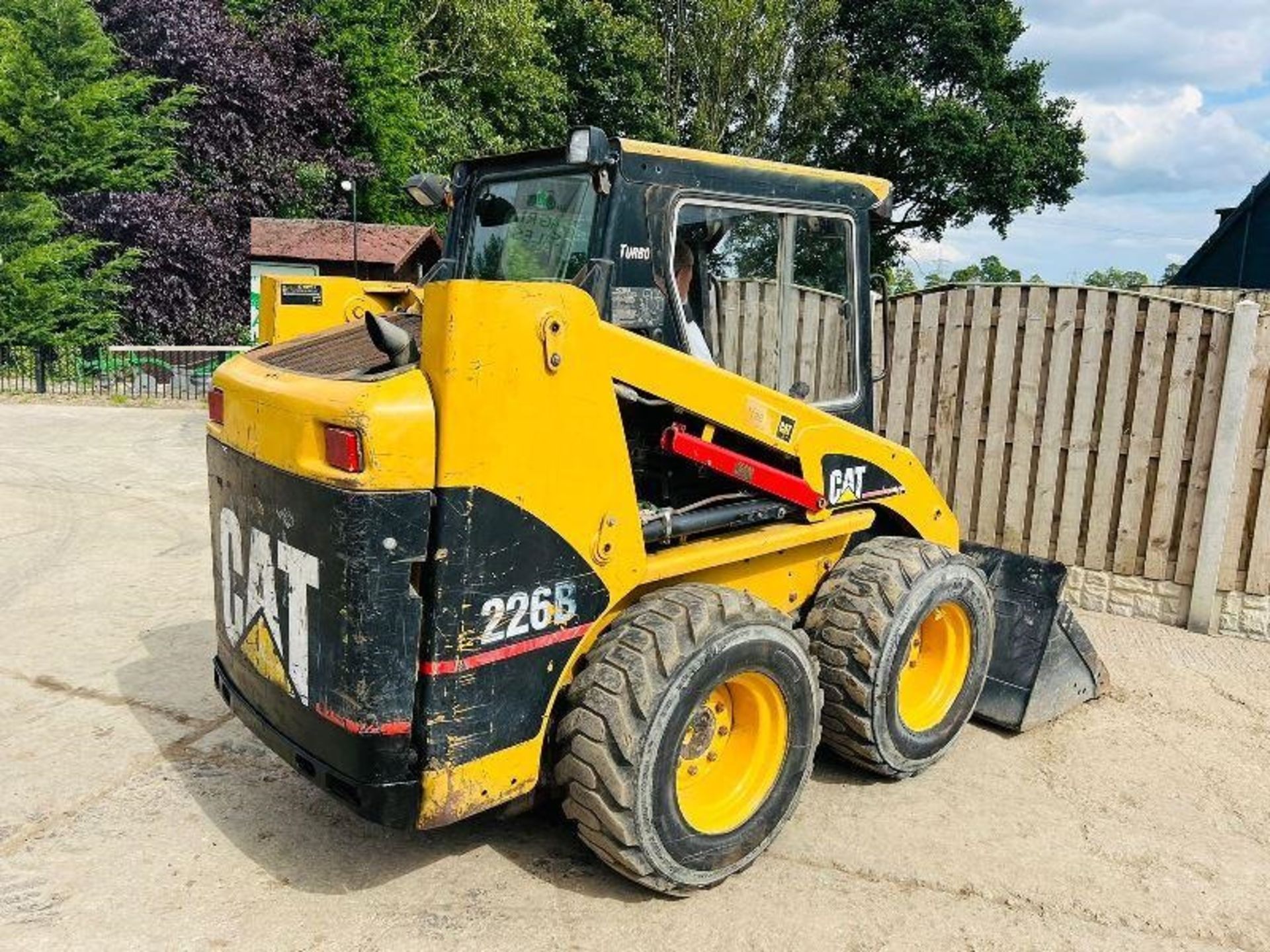 CATERPILLAR 266B 4WD SKIDSTEER C/W BUCKET - Image 7 of 15