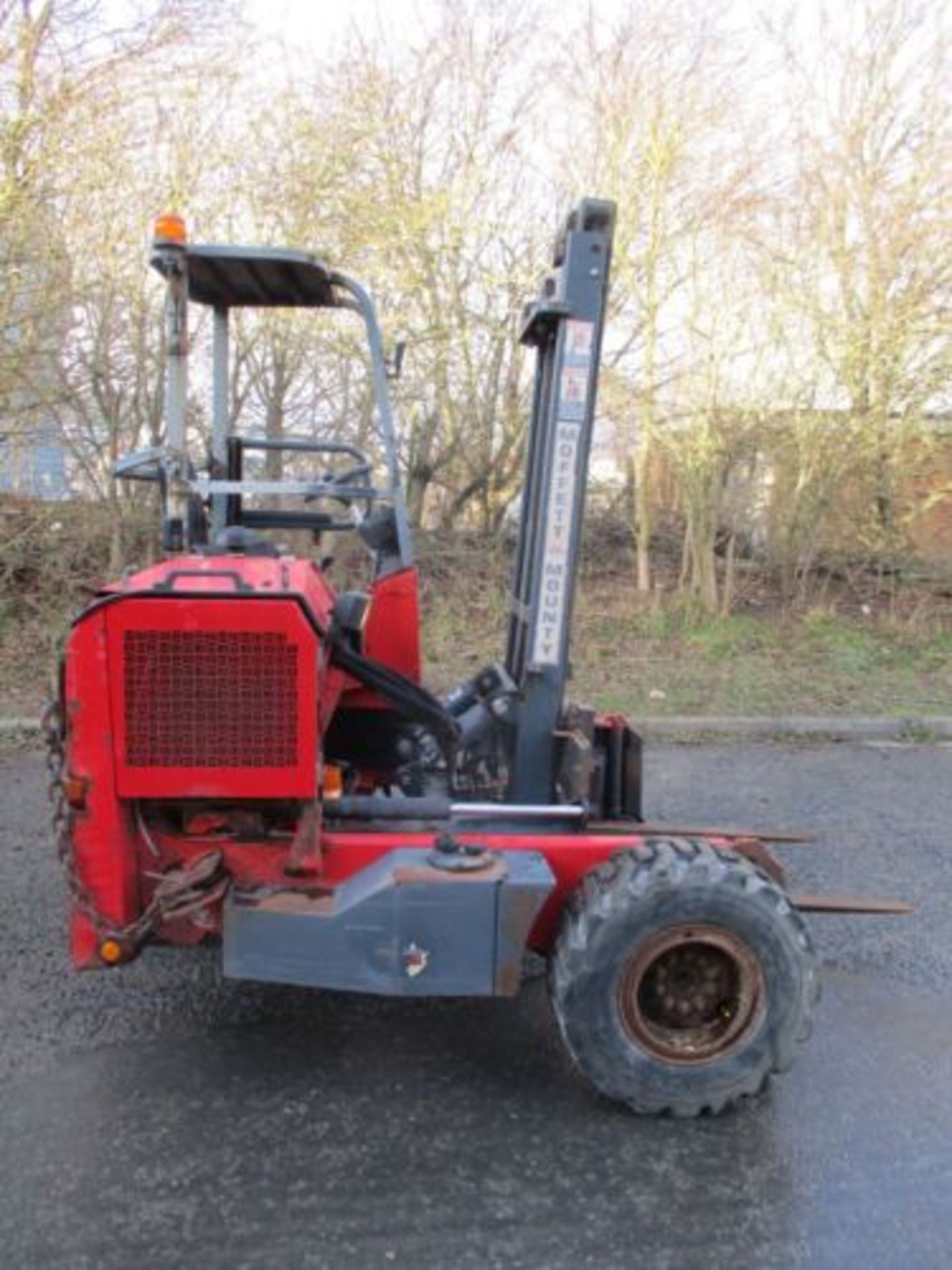 MOFFETT MOUNTY M2003 FORK LIFT FORKLIFT TRUCK MOUNTED 2 TON 3WD - Image 6 of 11