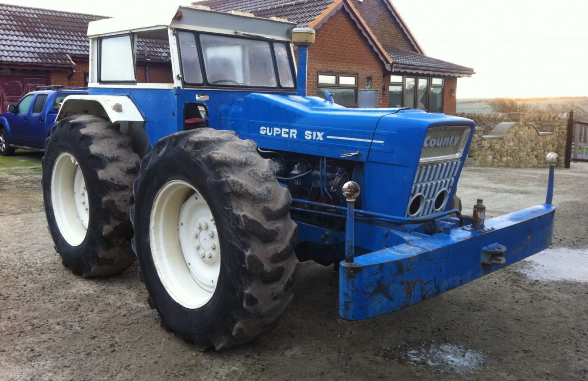 COLLECTIBLE - FORD COUNTY 1124 SUPER SIX AG TRACTOR - Image 3 of 6