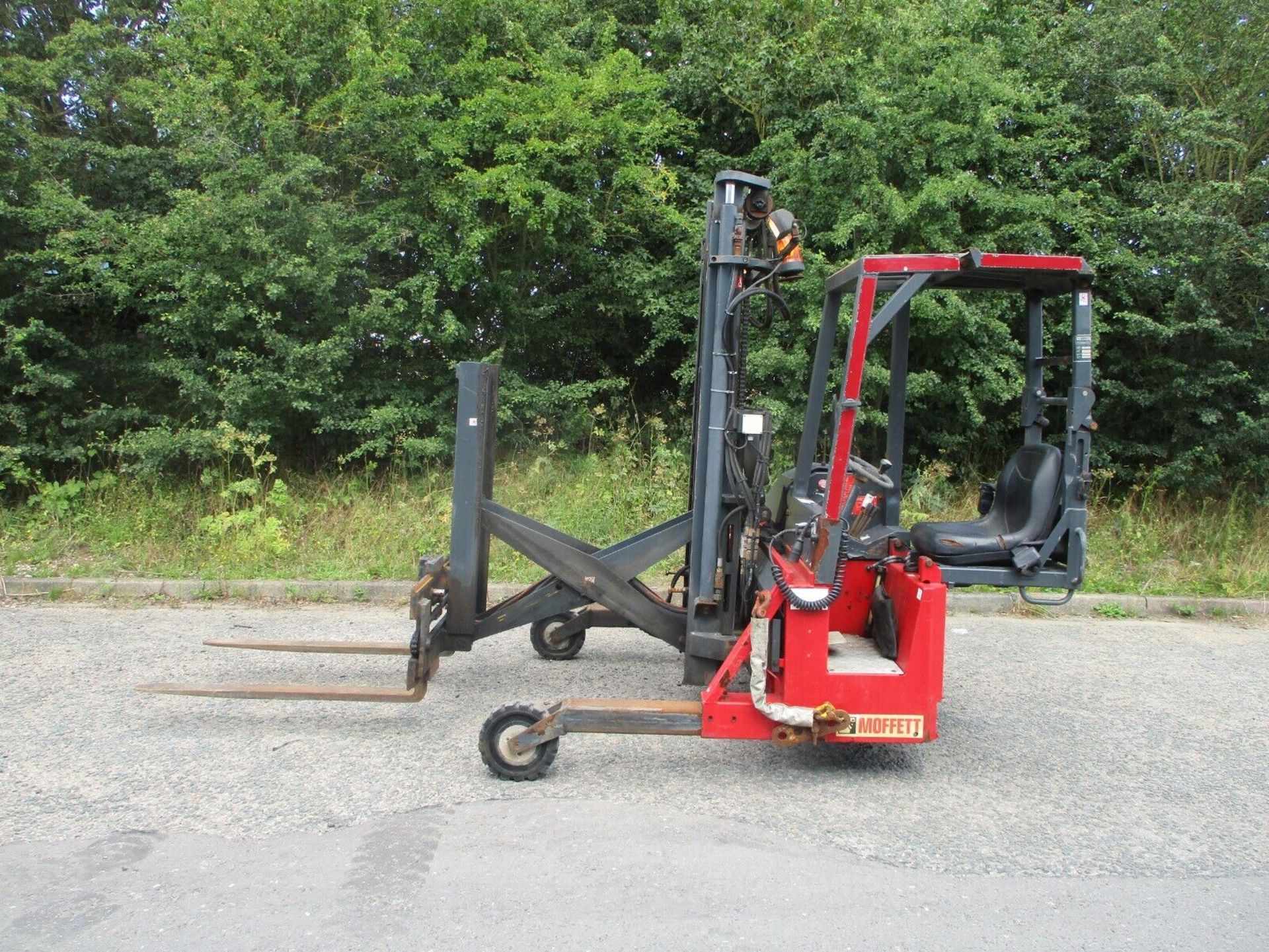 2006 MOFFETT MOUNTY M4 20.1 FORK LIFT FORKLIFT TRUCK MOUNTED 2 TON - Image 4 of 15