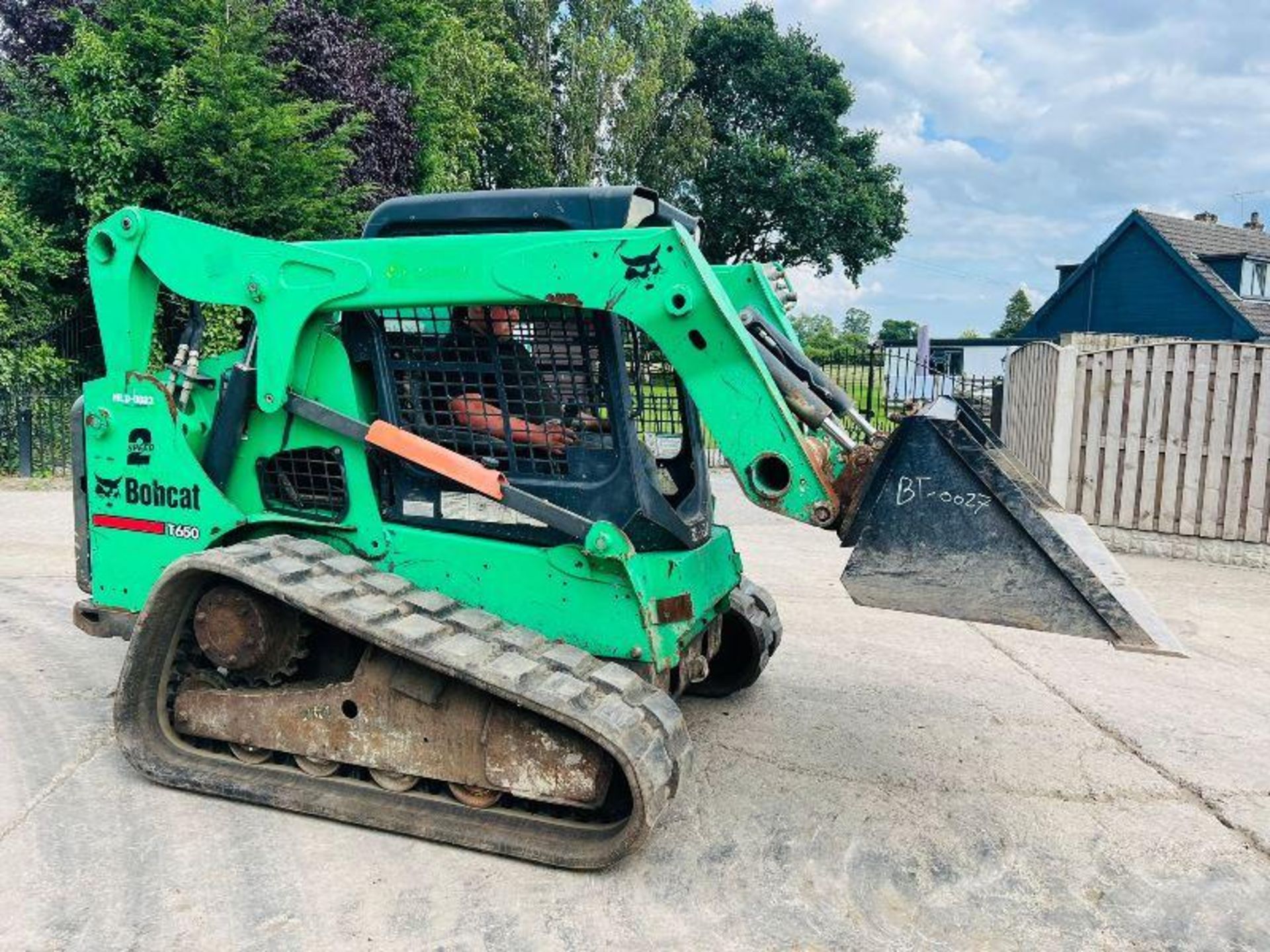 BOBCAT T650 TRACKED SKIDSTEER *YEAR 2015, 2068 HOURS* C/W 2 SPEED - Image 10 of 15