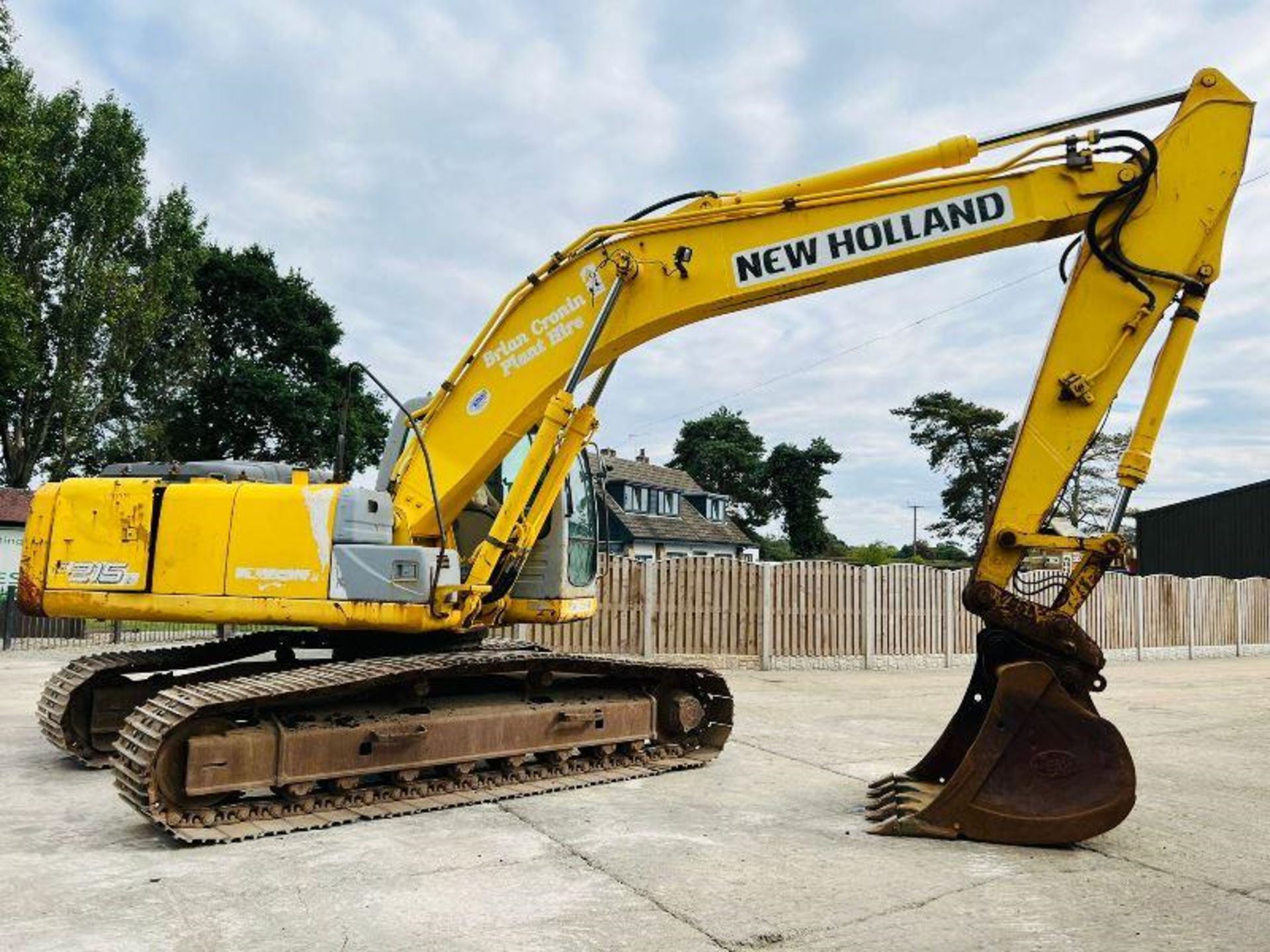 NEW HOLLAND E215 TRACKED EXCAVATOR C/W QUICK HITCH - Image 12 of 18