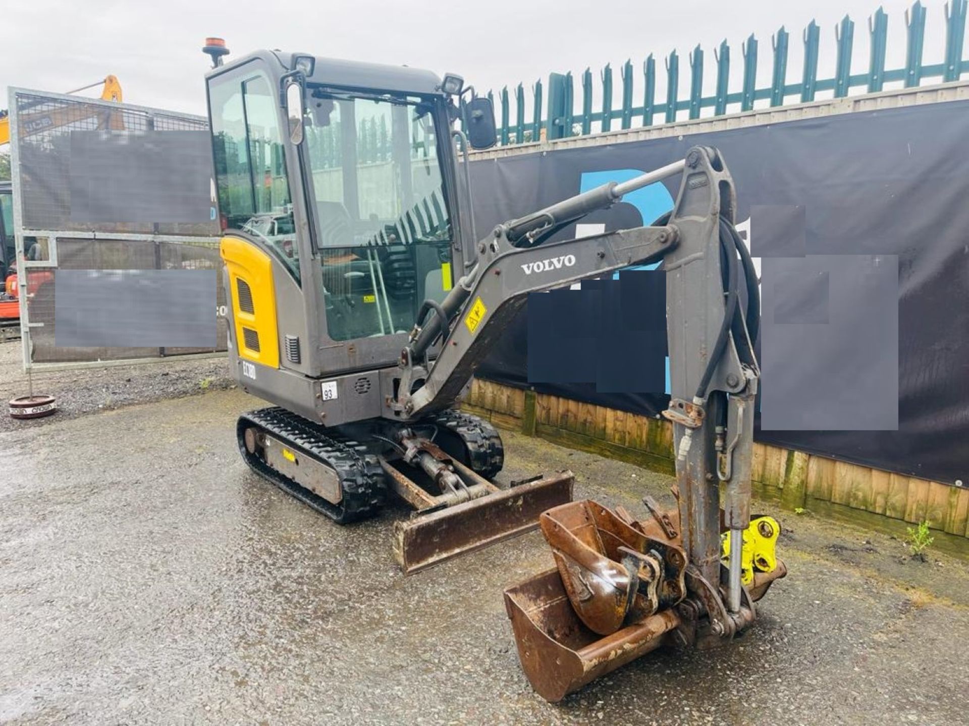 VOLVO EC18D EXCAVATOR - Image 3 of 16