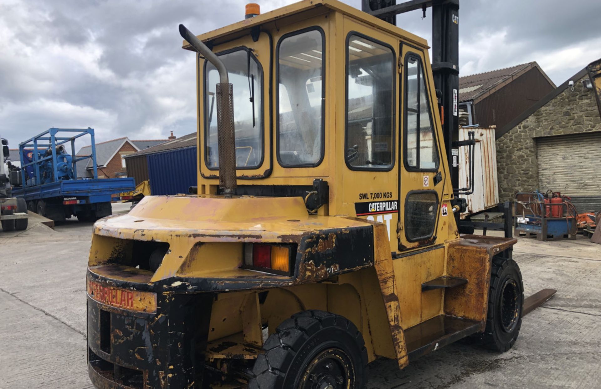 CAT DP 70 7 TON DIESEL FORKLIFT - Image 6 of 9