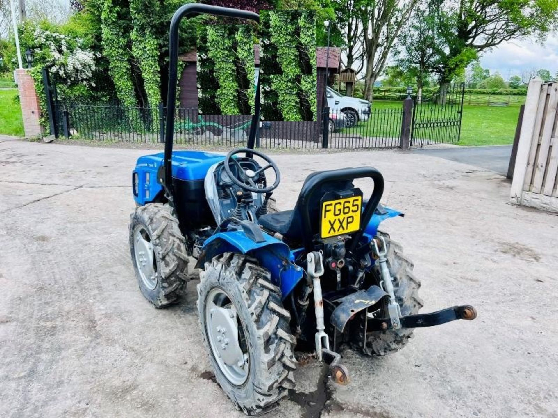 BCS 400 4WD PIVOT STEER COMPACT TRACTOR *YEAR 2016, 2443 HOURS - Bild 7 aus 18