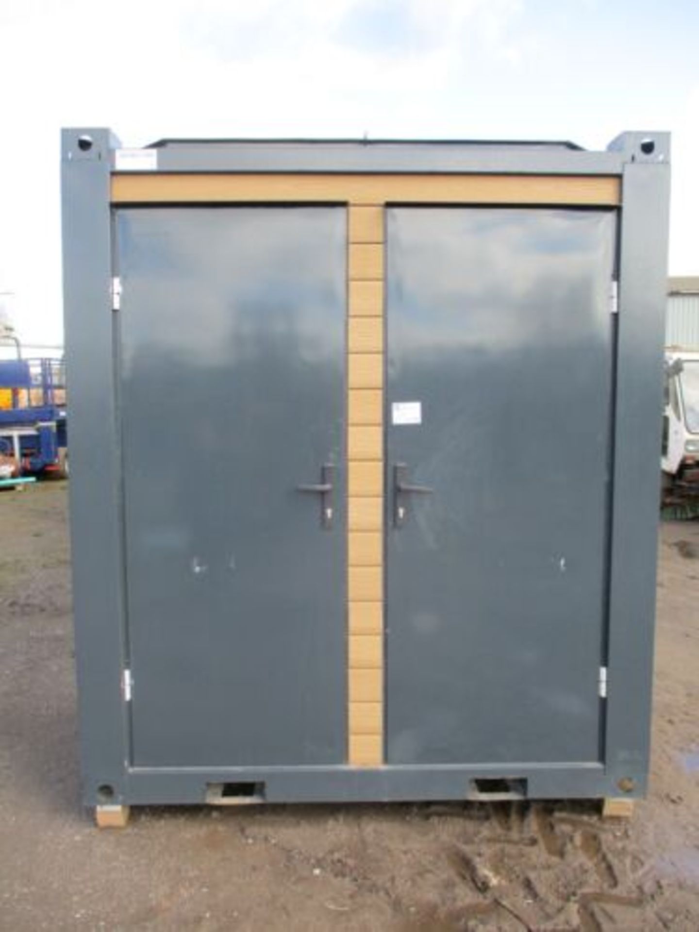 ADACON 2.1M X 1.35M DOUBLE TOILET BLOCK SECURE SHIPPING CONTAINER - Image 9 of 9