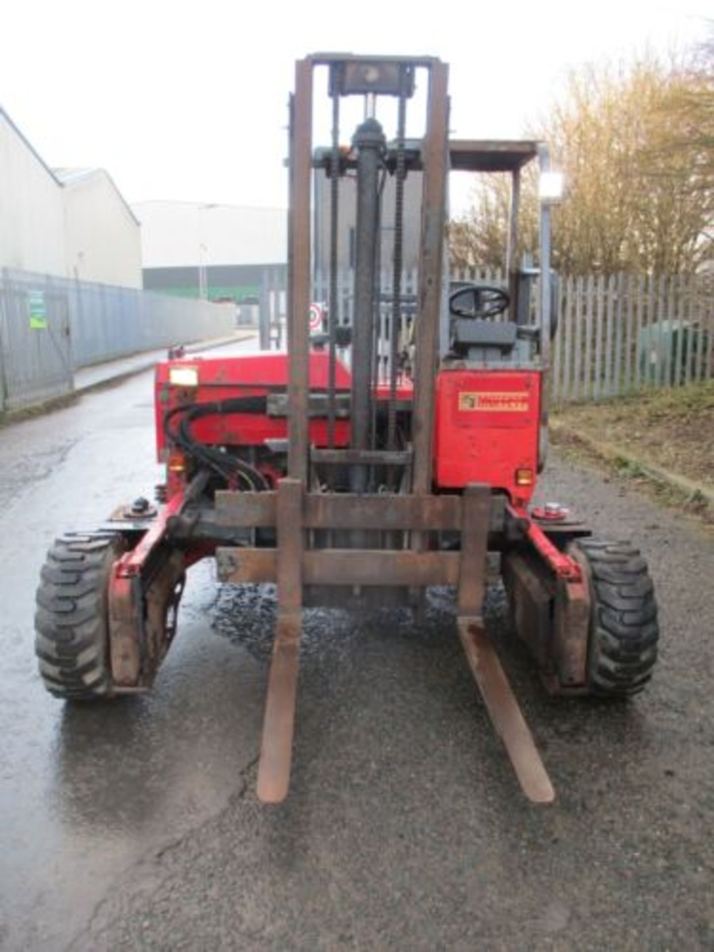 MOFFETT MOUNTY M2003 FORK LIFT FORKLIFT TRUCK MOUNTED 2 TON 3WD - Image 4 of 11