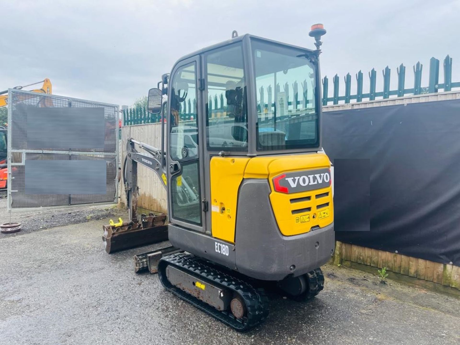 VOLVO EC18D EXCAVATOR - Image 6 of 16