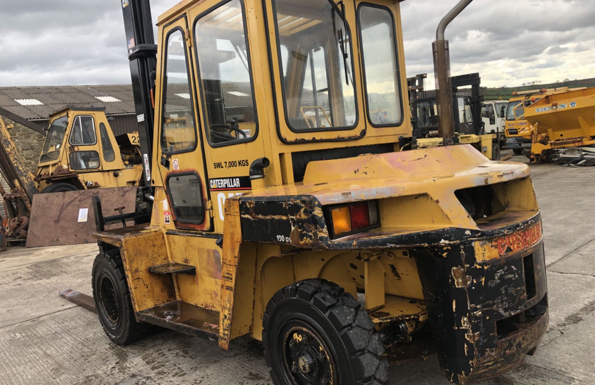 CAT DP 70 7 TON DIESEL FORKLIFT - Image 5 of 9