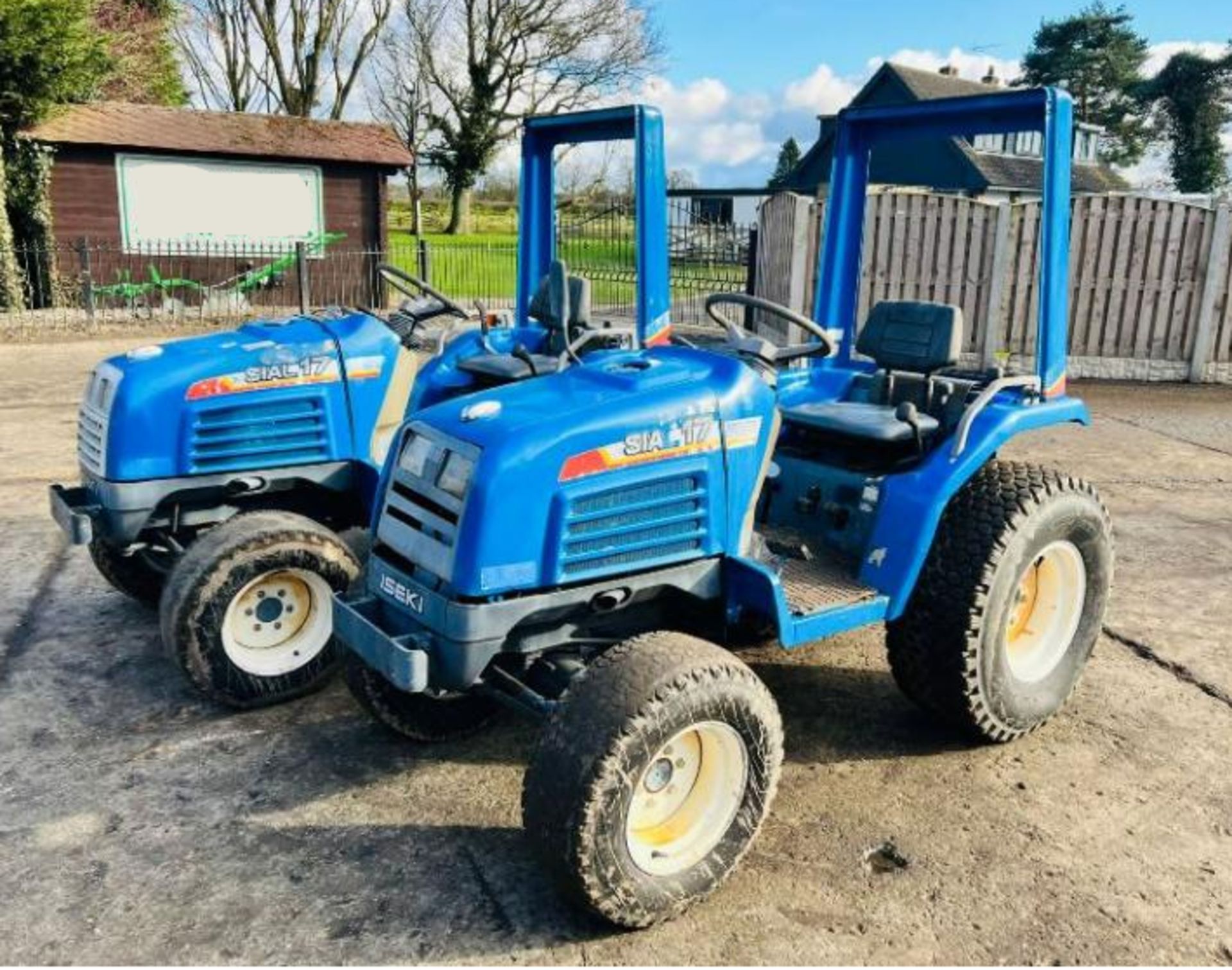 ISEKI TF17F 4WD COMPACT TRACTOR * CHOICE OF TWO - Bild 2 aus 14