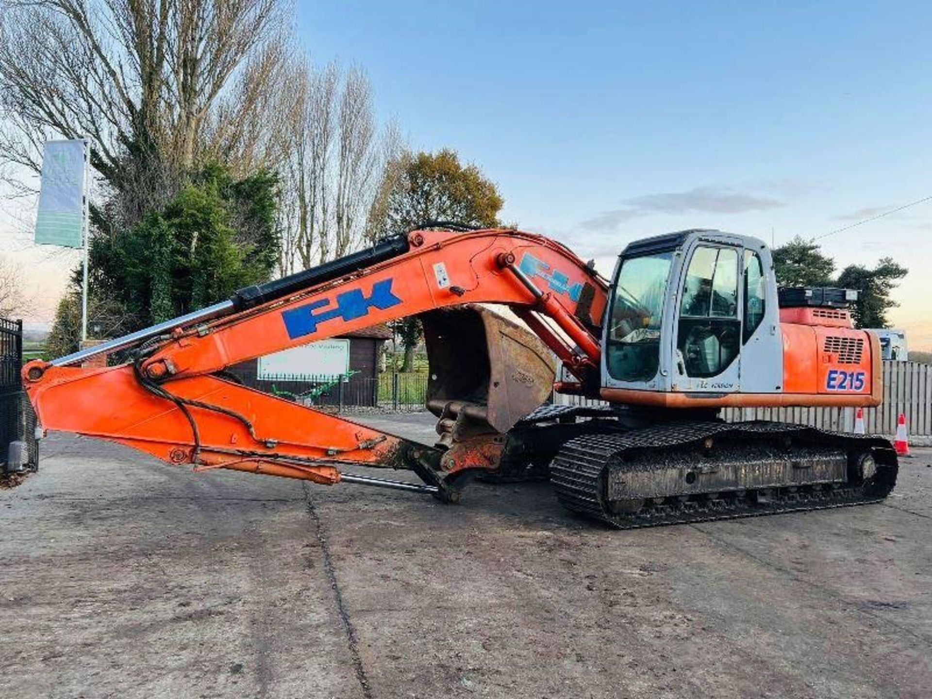 FIAT KOBELCO E215 TRACKED EXCAVATOR C/W QUICK HITCH