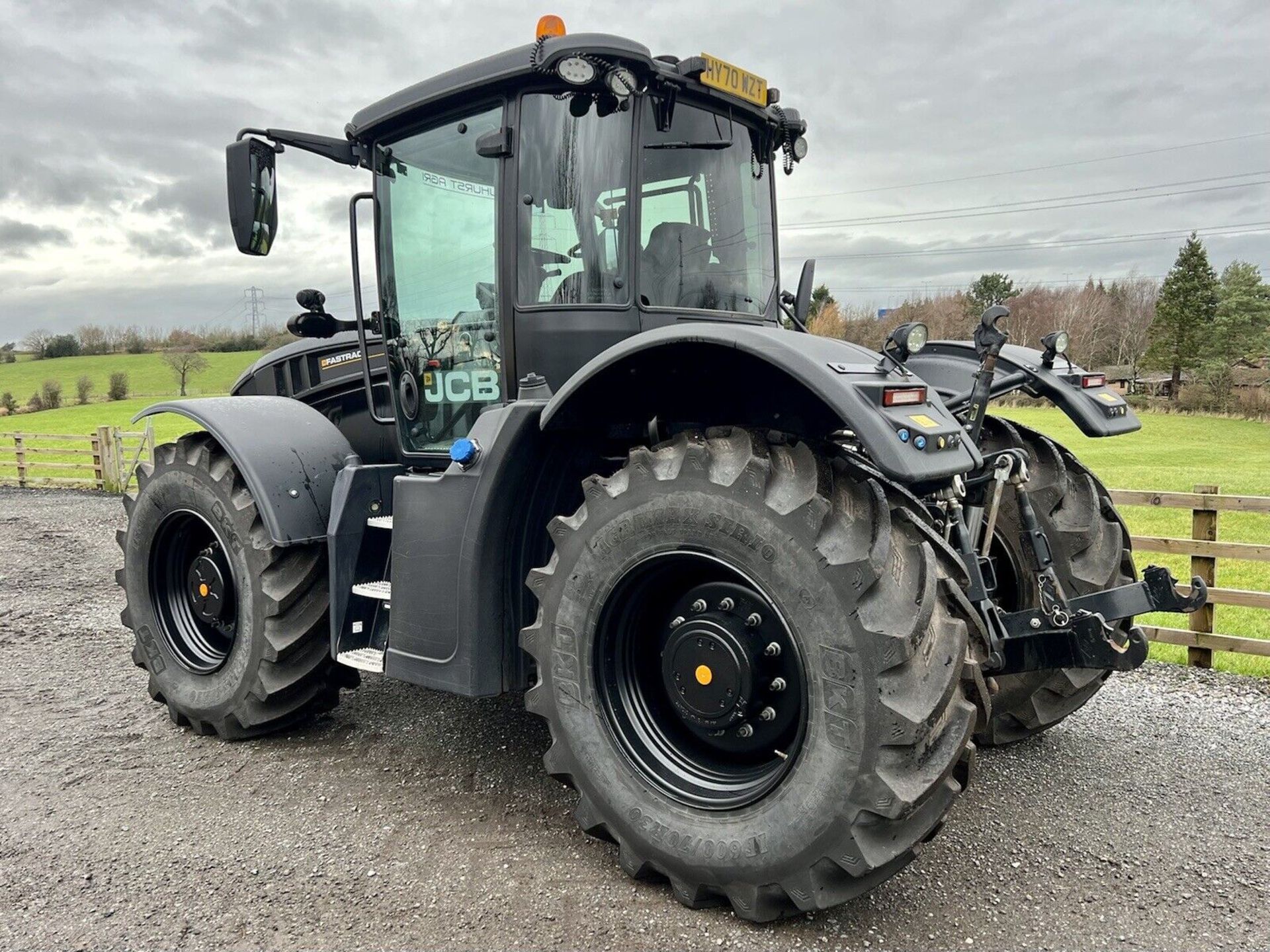 2020 (70) JCB FASTRAC 4220 STAGE V ** ONLY 485 HOURS ** 2170/4190 3230/8250 - Image 5 of 12