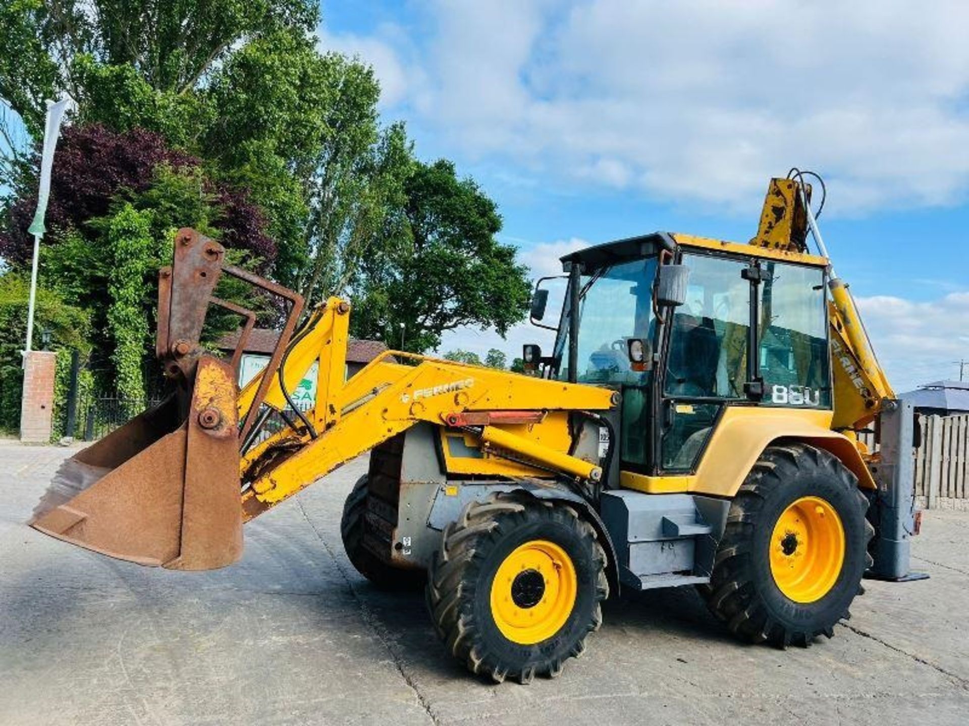 FERMEC 860 4WD BACKHOE DIGGER C/W EXTENDING DIG - Image 10 of 14