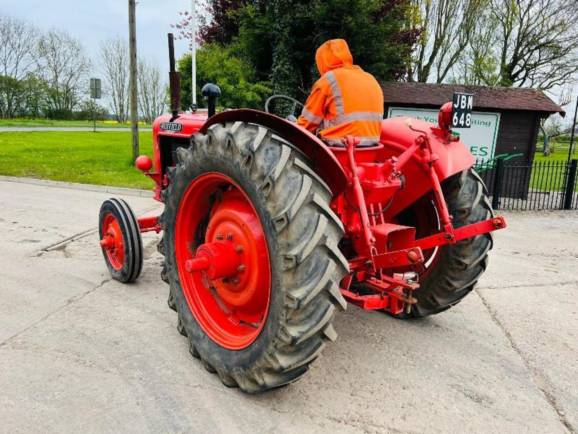 NUFFIELD UNIVERSAL TVO PETROL TRACTOR *VIDEO* - Image 6 of 16