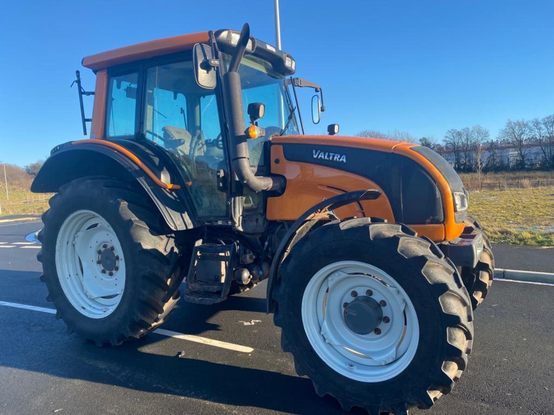 VALTRA N101 TRACTOR - 2013