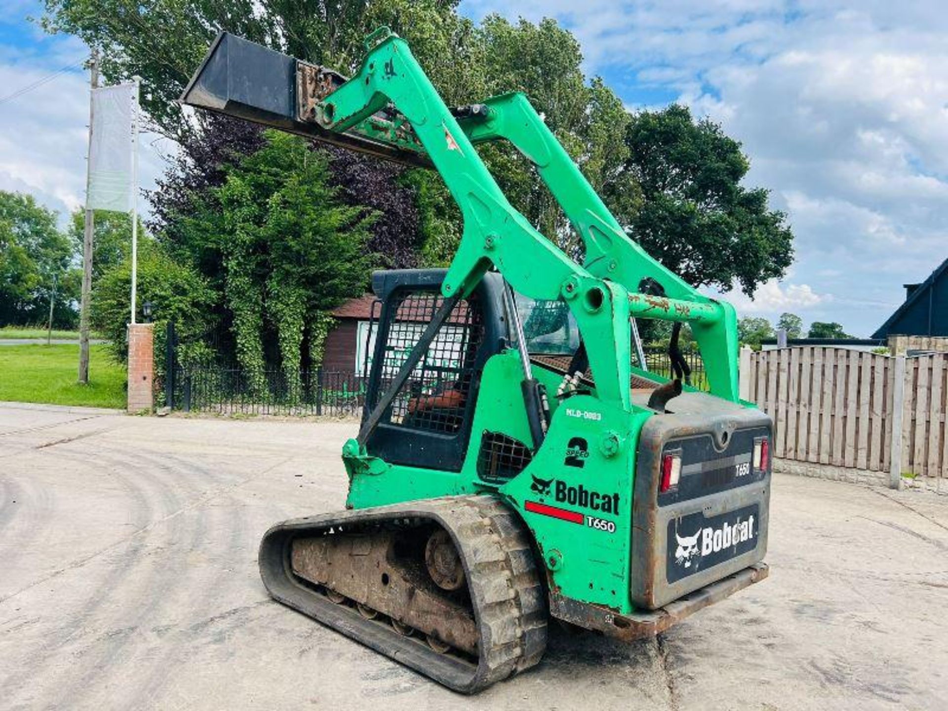 BOBCAT T650 TRACKED SKIDSTEER *YEAR 2015, 2068 HOURS* C/W 2 SPEED - Image 5 of 15