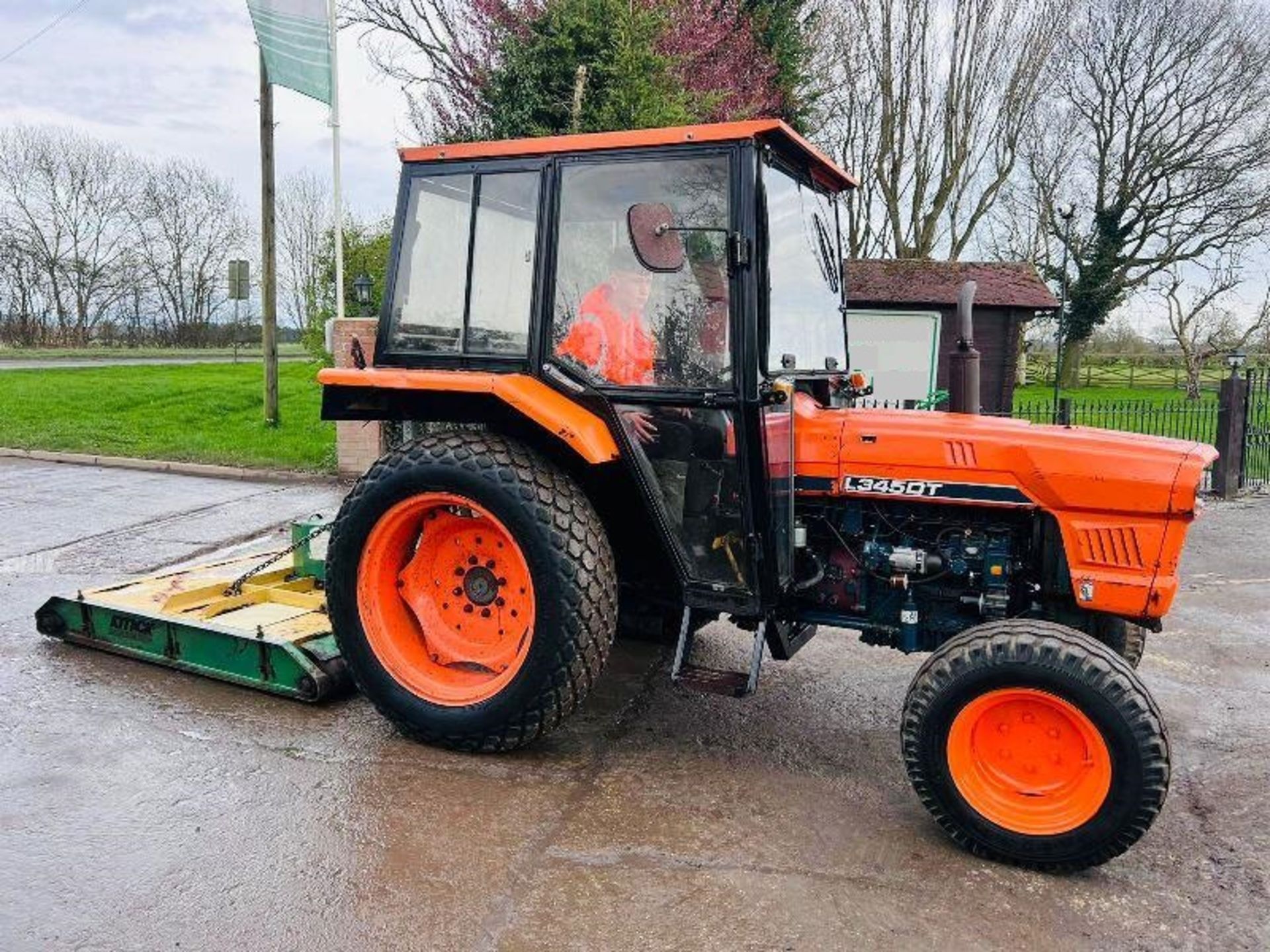 ZETOR L345DT 4WD TRACTOR *2779 HOURS* C/W ATTACK TOPPER WITH ROLLER - Image 15 of 20