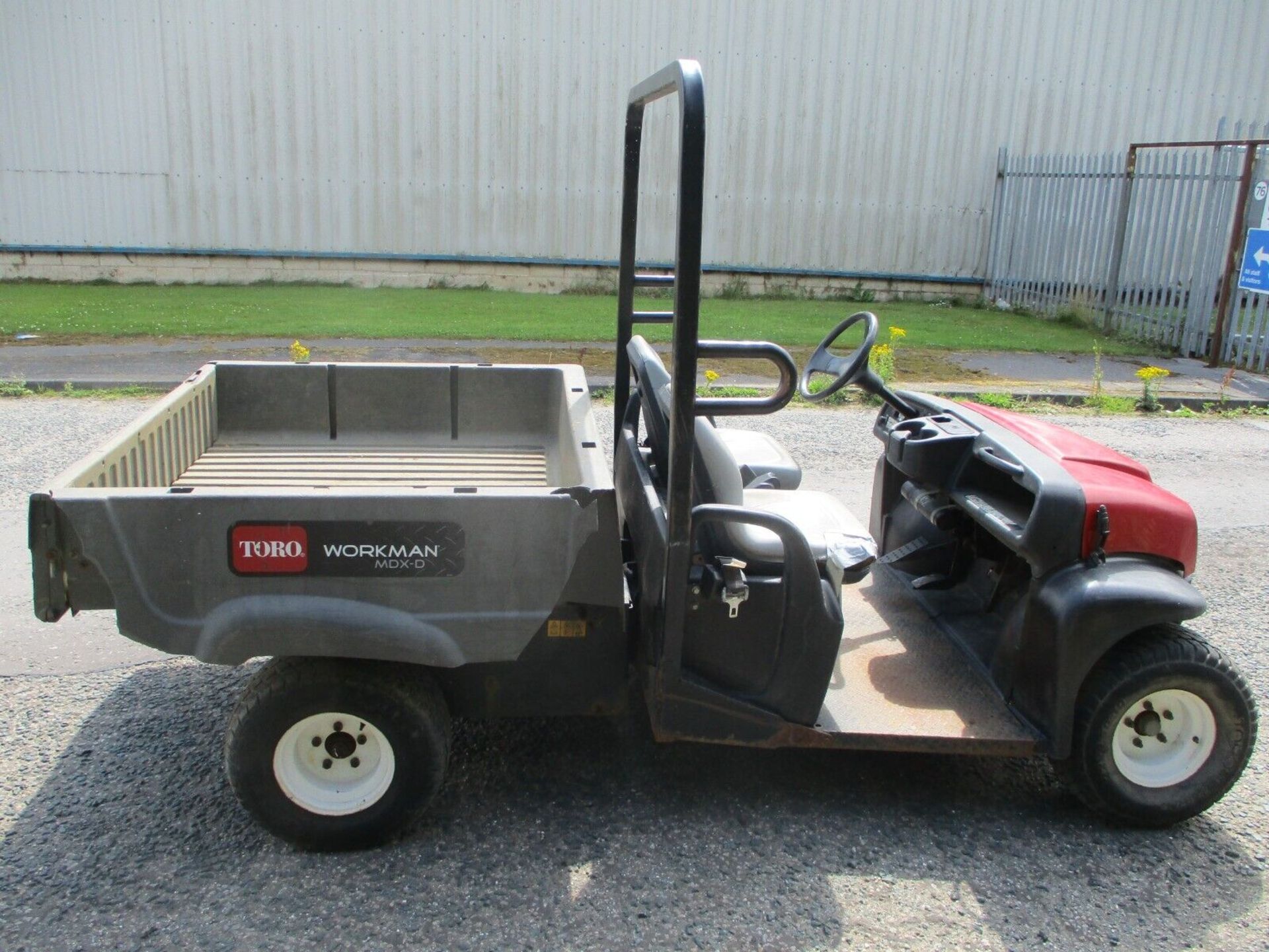 2009 TORO WORKMAN ELECTRIC UTV GOLF BUGGY CART EZGO JOHN DEERE GATOR - Image 7 of 10