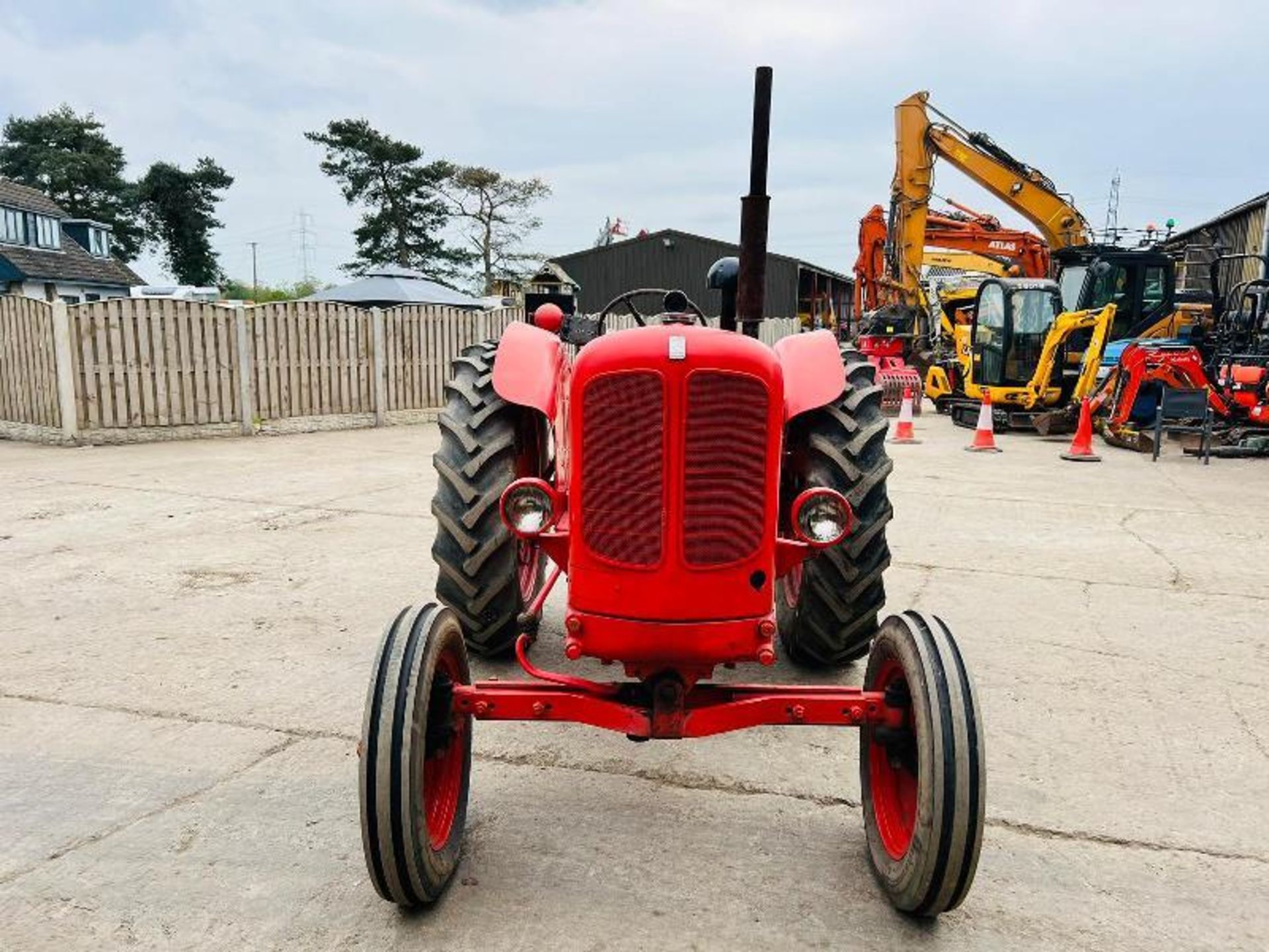 NUFFIELD UNIVERSAL TVO PETROL TRACTOR *VIDEO* - Image 15 of 16