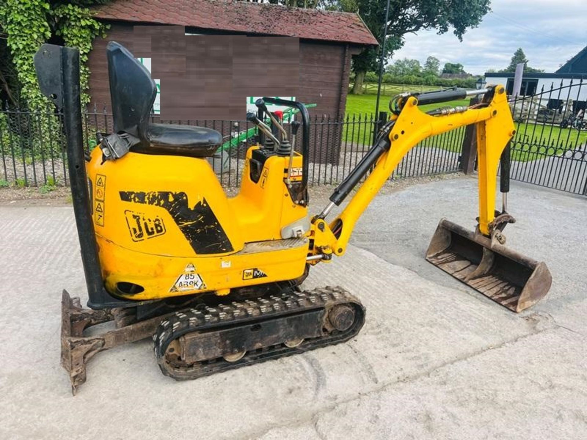 JCB MICRO 8008 DIGGER *2753 HOURS* C/W EXPANDING & RUBBER TRACKS - Image 7 of 10