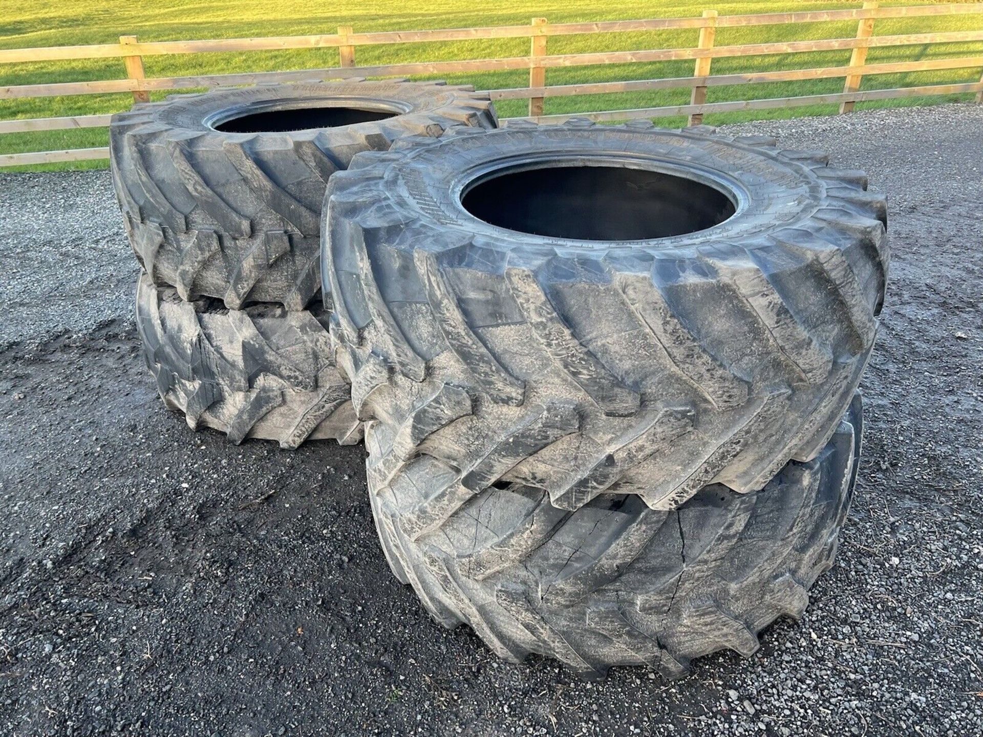 TRELLEBORG TM1000 600/70 R30 TYRES / JCB FASTRAC 4220 / JOHN DEERE/ CASE/ WHEELS - Image 4 of 6