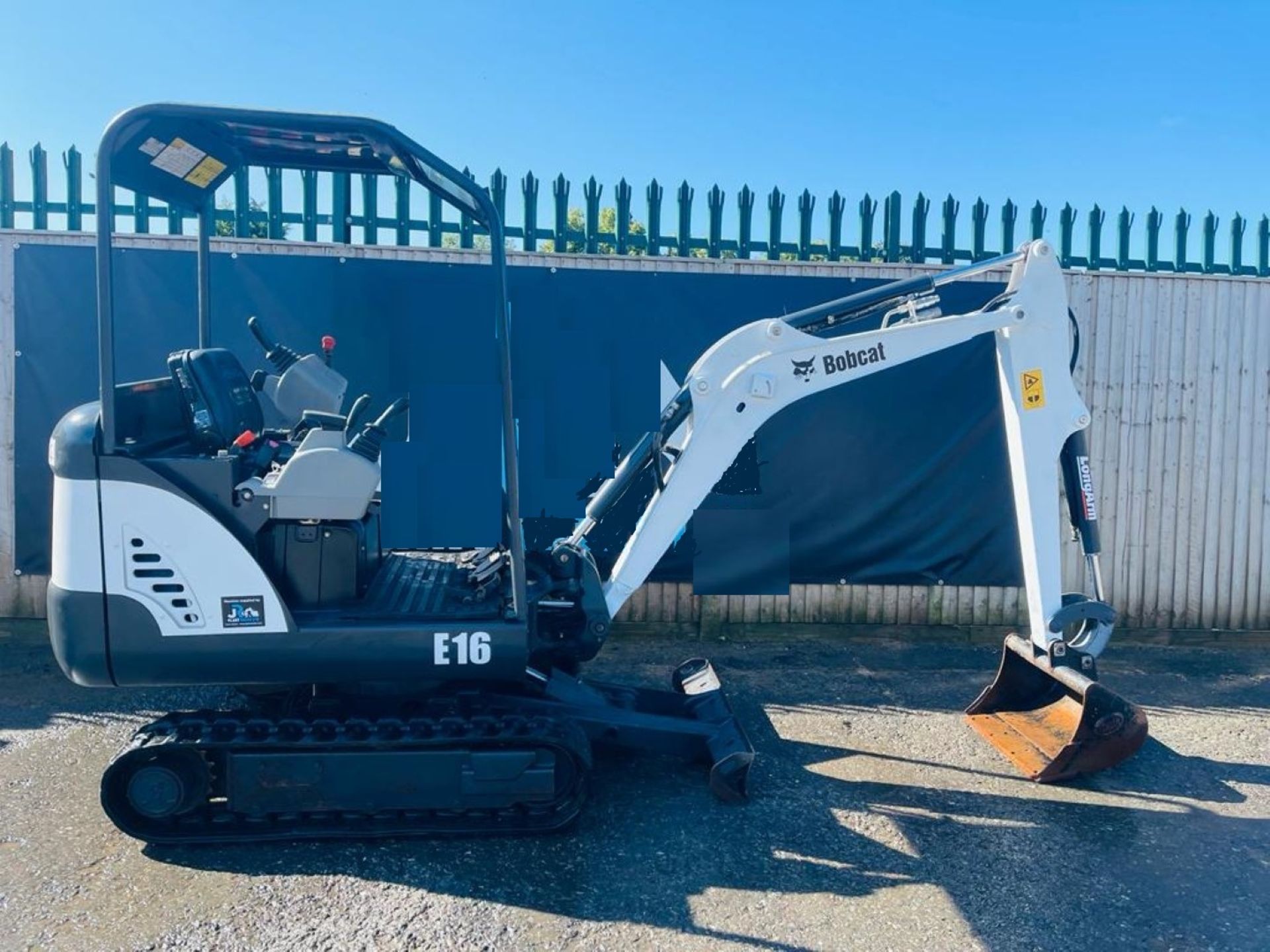 BOBCAT E16 EXCAVATOR - Image 2 of 11