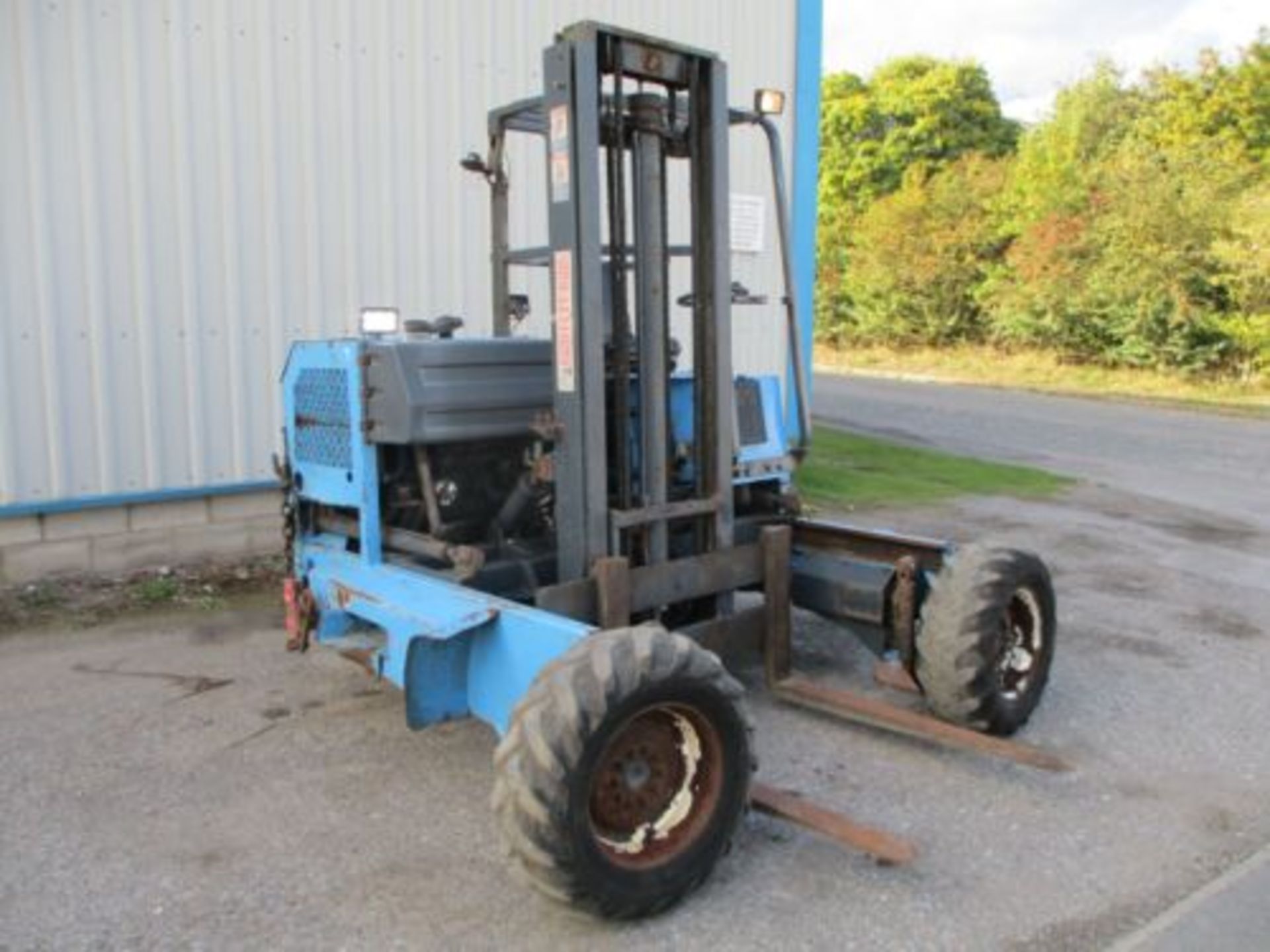 MOFFETT MOUNTY M2403W4W FORK LIFT FORKLIFT 4 WAY SIDE LOADER COMBI LIFT TRUCK - Image 4 of 13