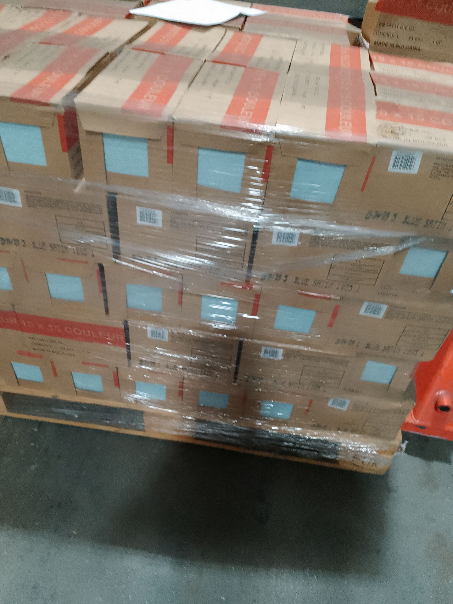 PALLET OF TILES APPROX 5280 UNITS
