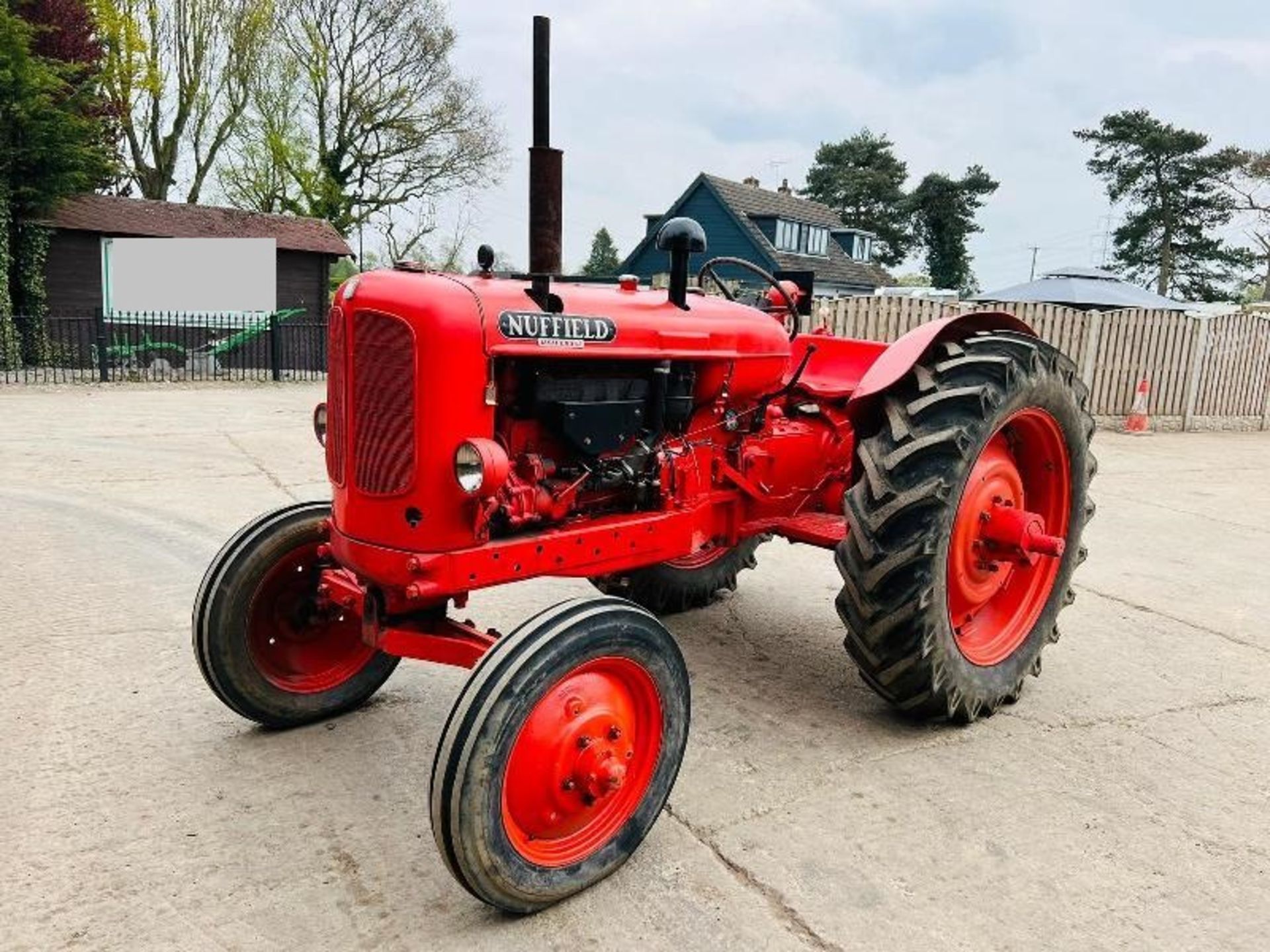 NUFFIELD UNIVERSAL TVO PETROL TRACTOR *VIDEO*