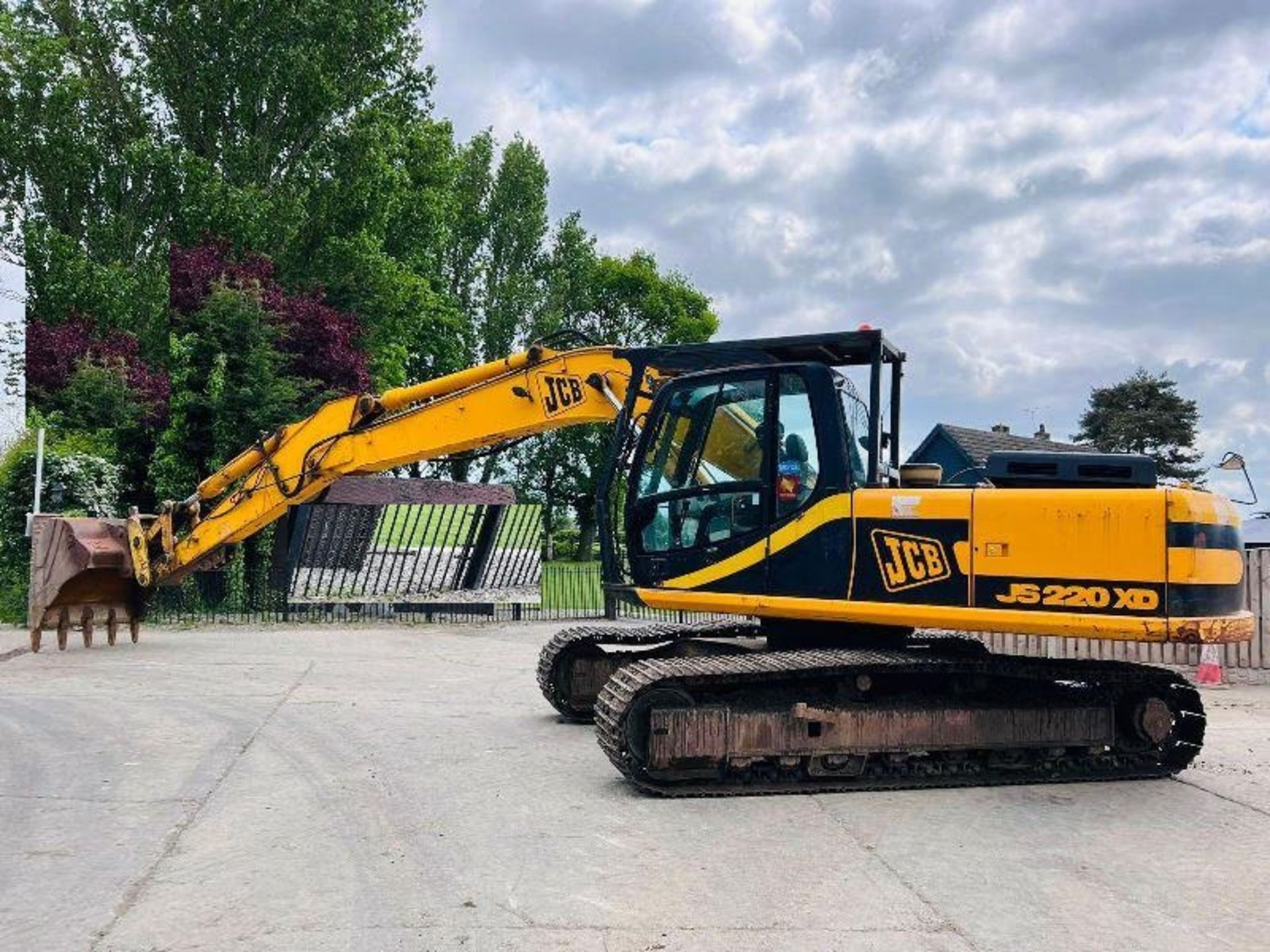 JCB JS220XD TRACKED EXCAVATOR C/W QUICK HITCH & BUCKET - Image 25 of 25