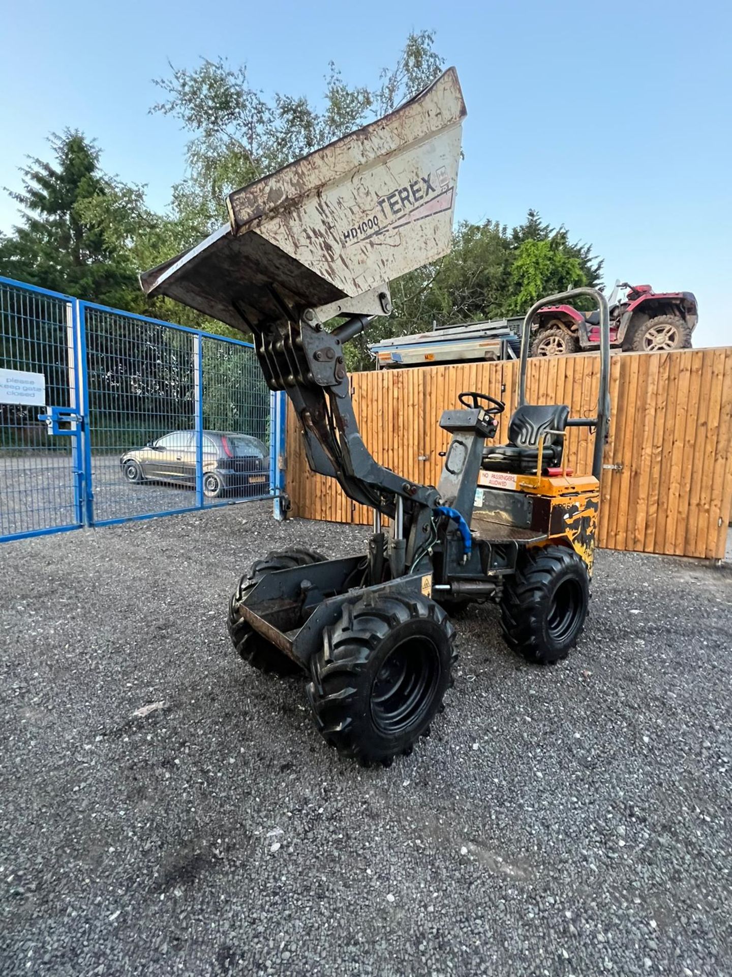 NEW TEREX HD1000 3 CYLINDER DIESEL ENGINE 4X4 - Image 5 of 13