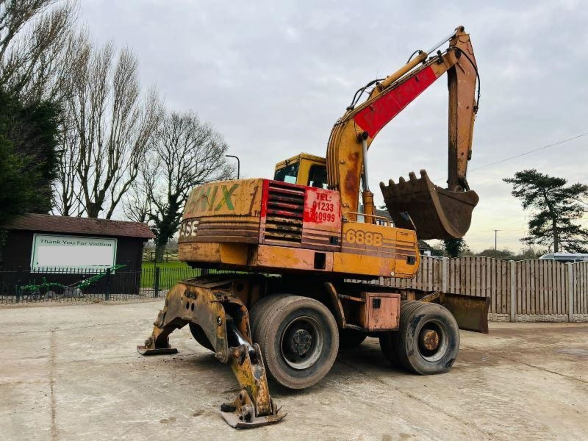 CASE 688B WHEELED EXCAVATOR C/W BUCKET - Image 5 of 10