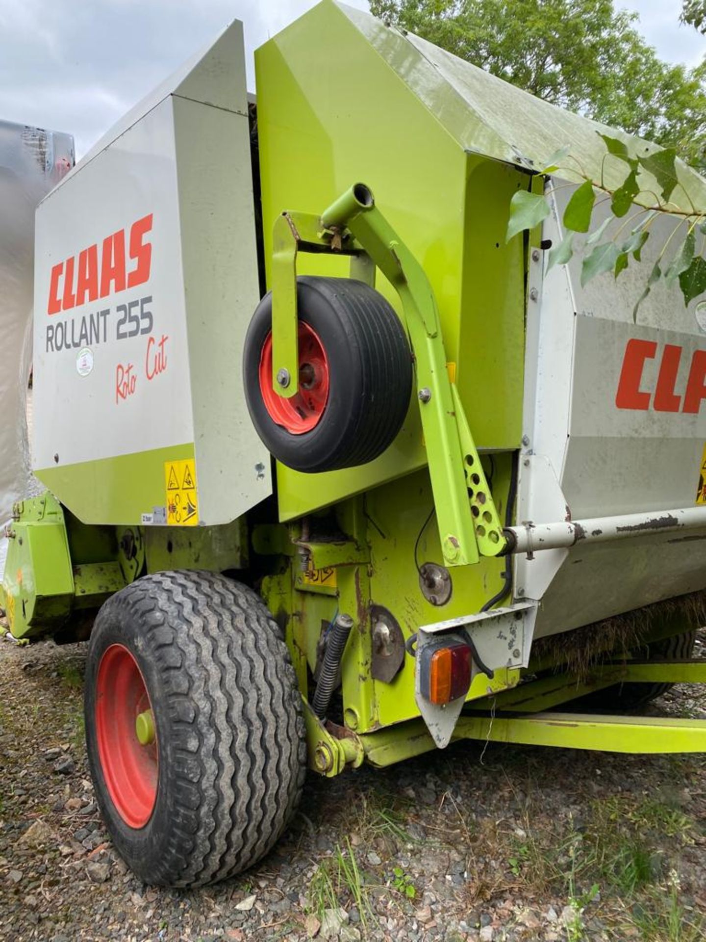 CLAAS ROLLANT 255 ROTO CUT ROUND BALER