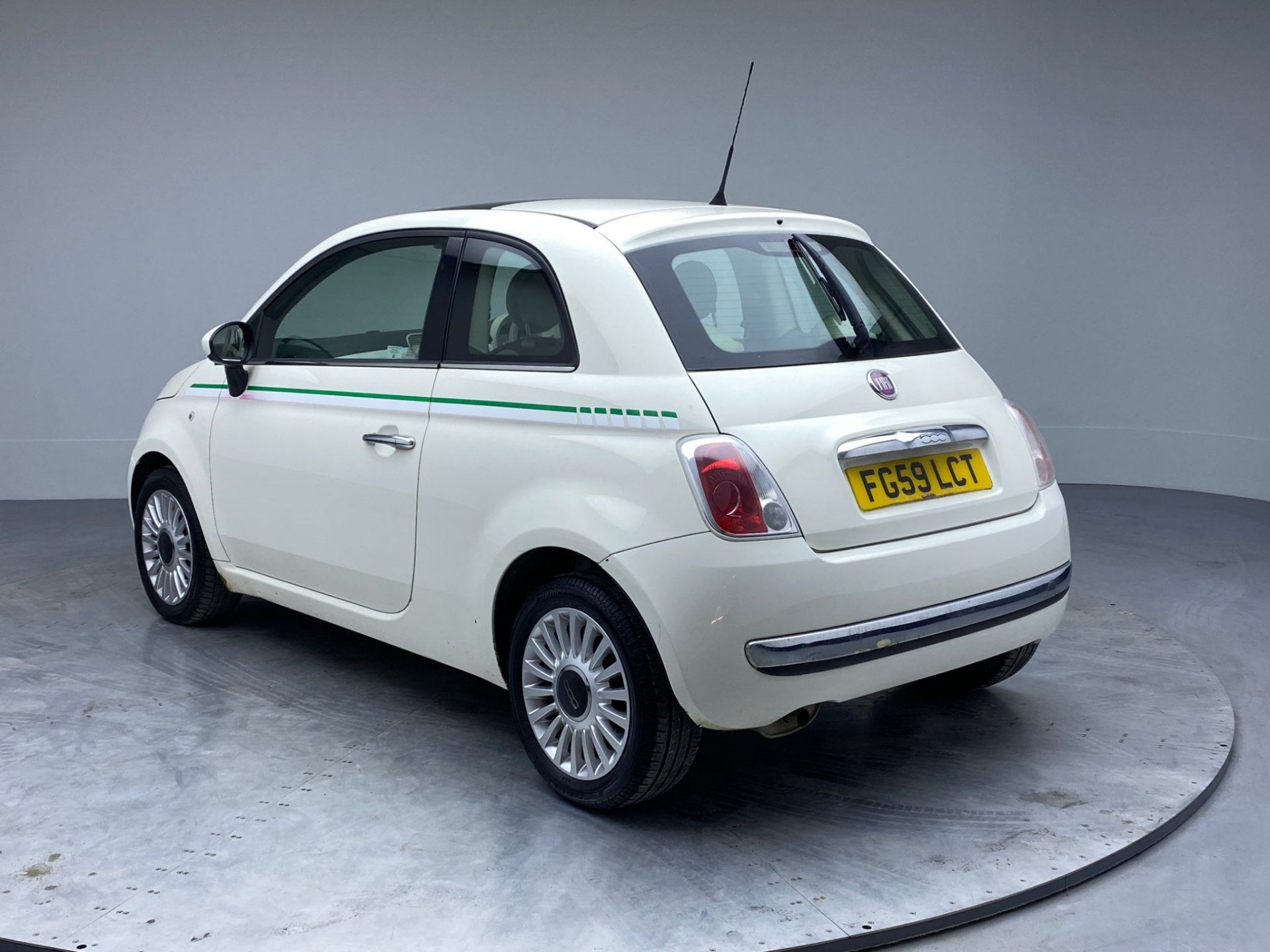 2009 FIAT 500 1.5 LOUNGE 3 DOOR HATCHBACK - 97,017 MILES - 1 KEY - Image 5 of 51