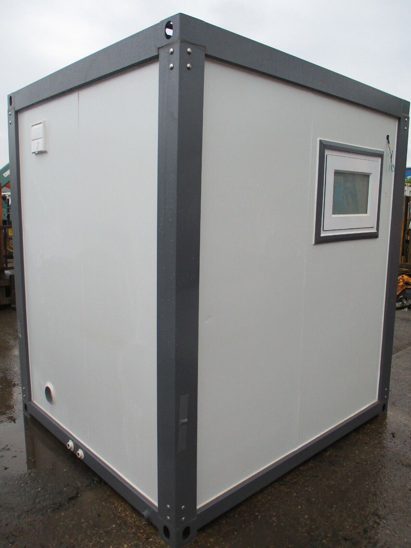 UNUSED 2.15M X 1.9M SHOWER TOILET BLOCK SHIPPING CONTAINER DELIVERY ARRANGED