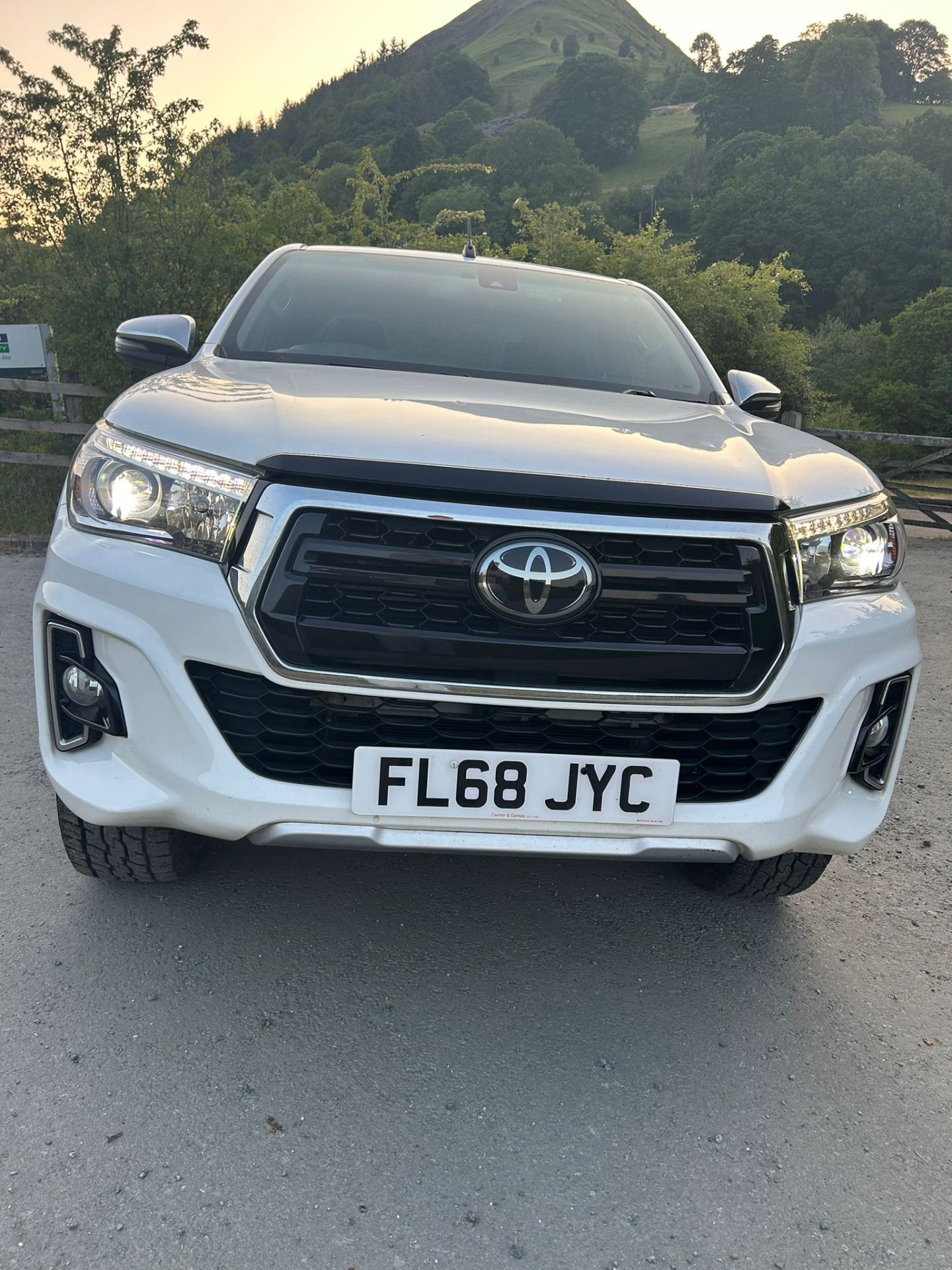 AUTOMATIC 2018 TOYOTA HILUX LIMITED EDITION FACELIFT ROLLER SHUTTER - Image 5 of 18
