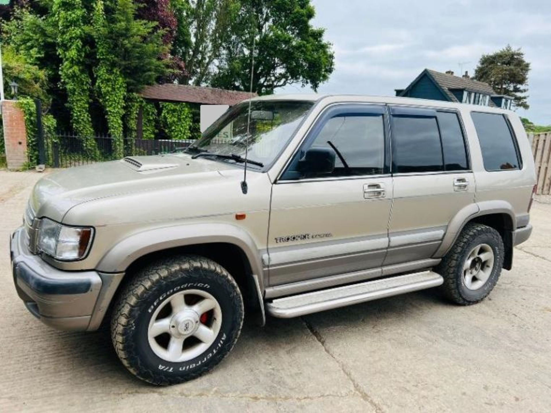 ISUZU TROOPER INSIGNIA 3.0L TURBO 4WD VEHICLE