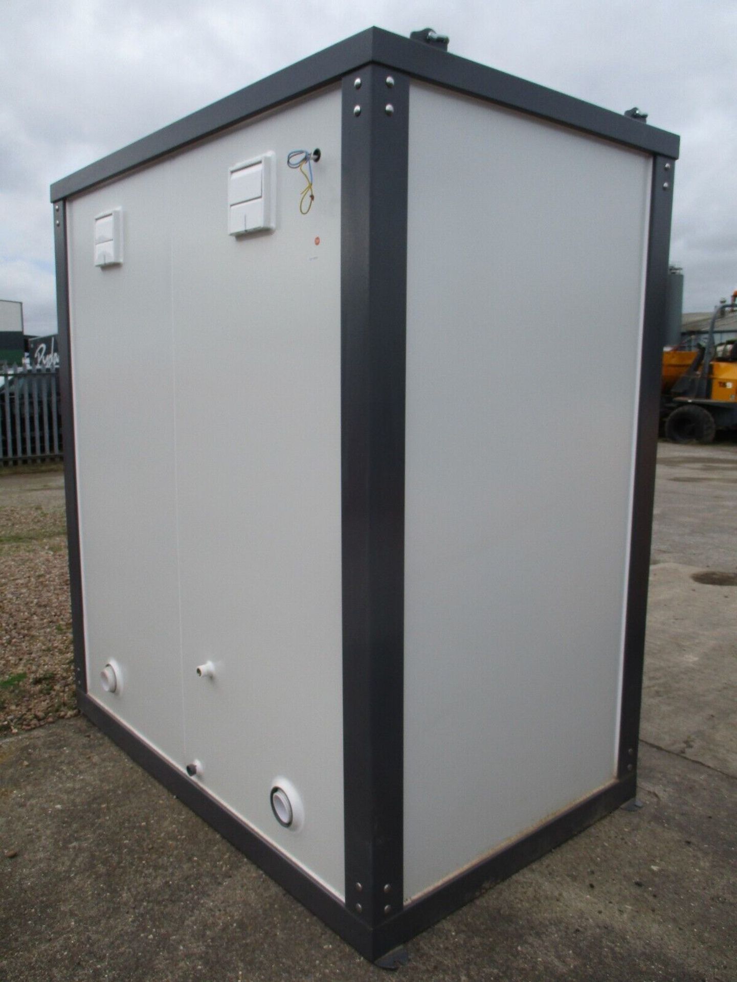 2.15M X 1.3M DOUBLE TOILET BLOCK SECURE SHIPPING CONTAINER DELIVERY ARRANGED - Image 4 of 9